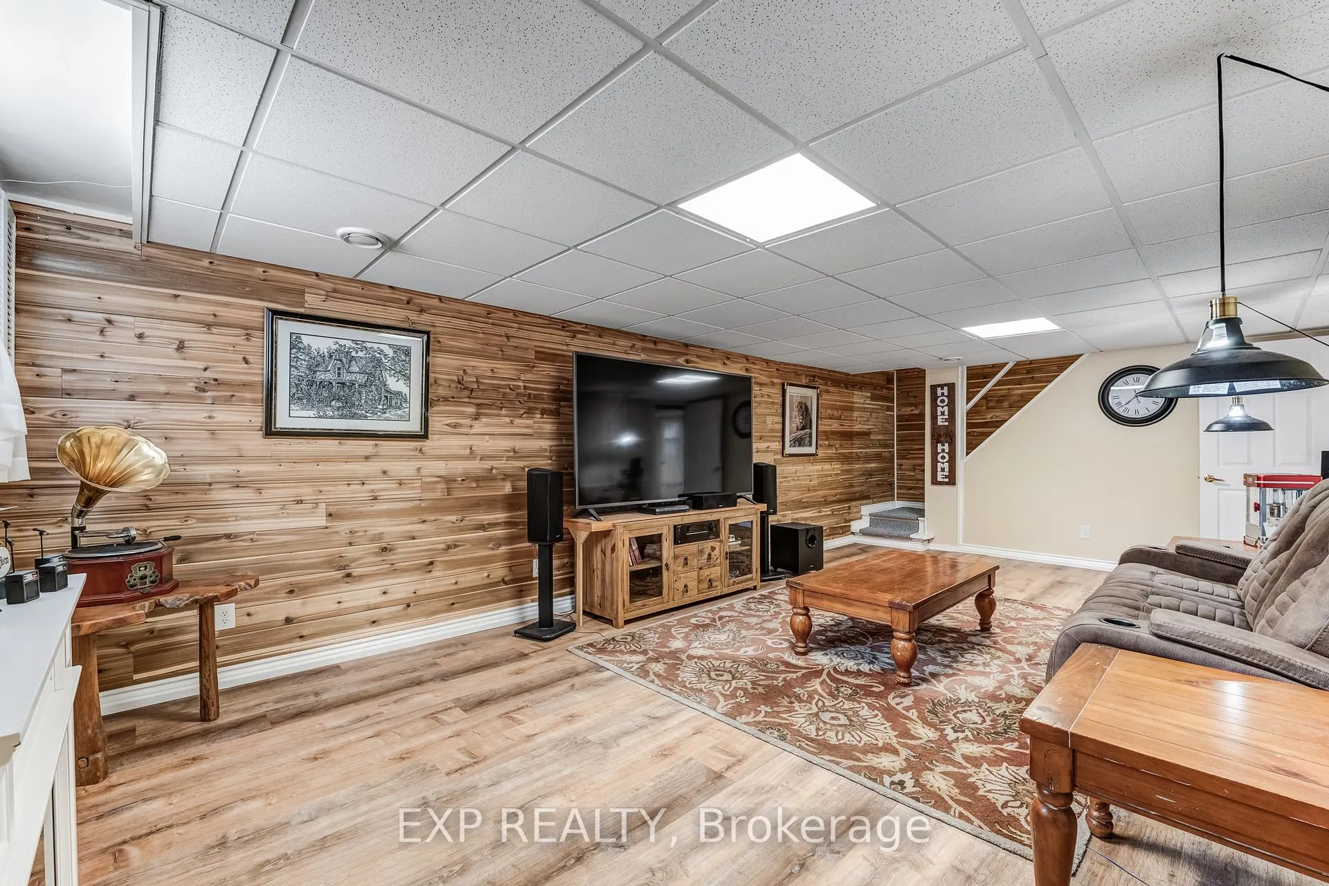 Photo 32 of 94 Cedar Street N, Uxbridge — HOMEH