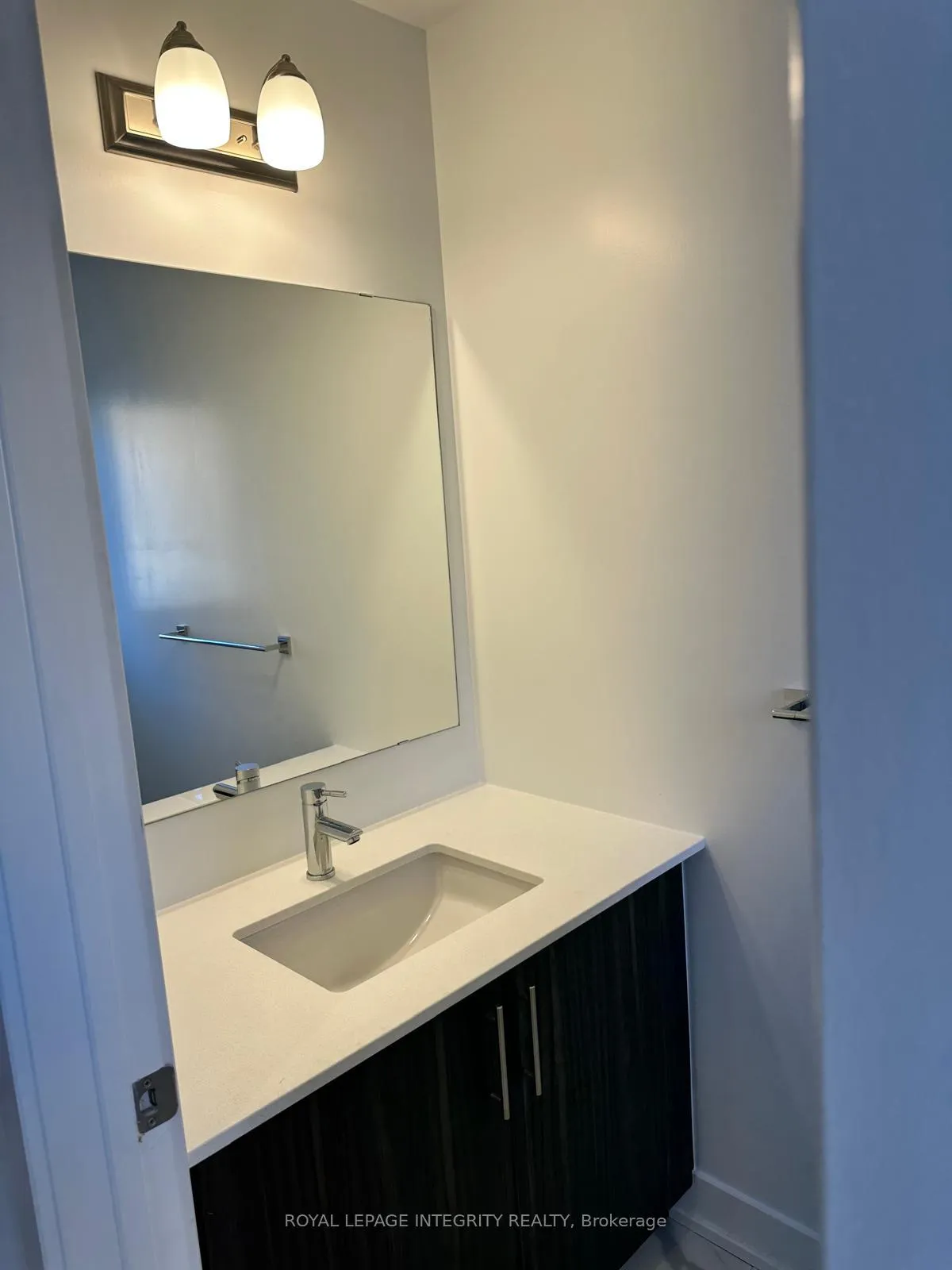 Photo 3 of 70 Arinto Place, Ottawa, Kanata - Emerald Meadows/Trailwest — HOMEH