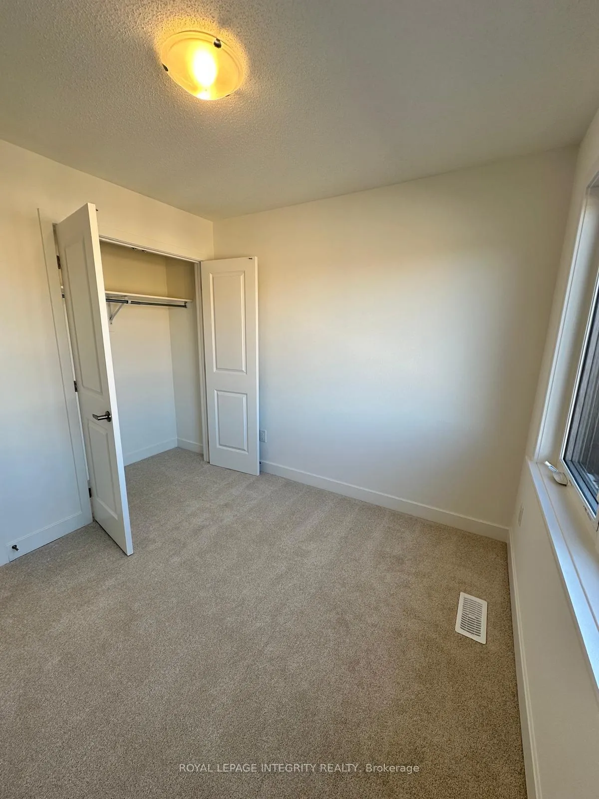 Photo 17 of 70 Arinto Place, Ottawa, Kanata - Emerald Meadows/Trailwest — HOMEH