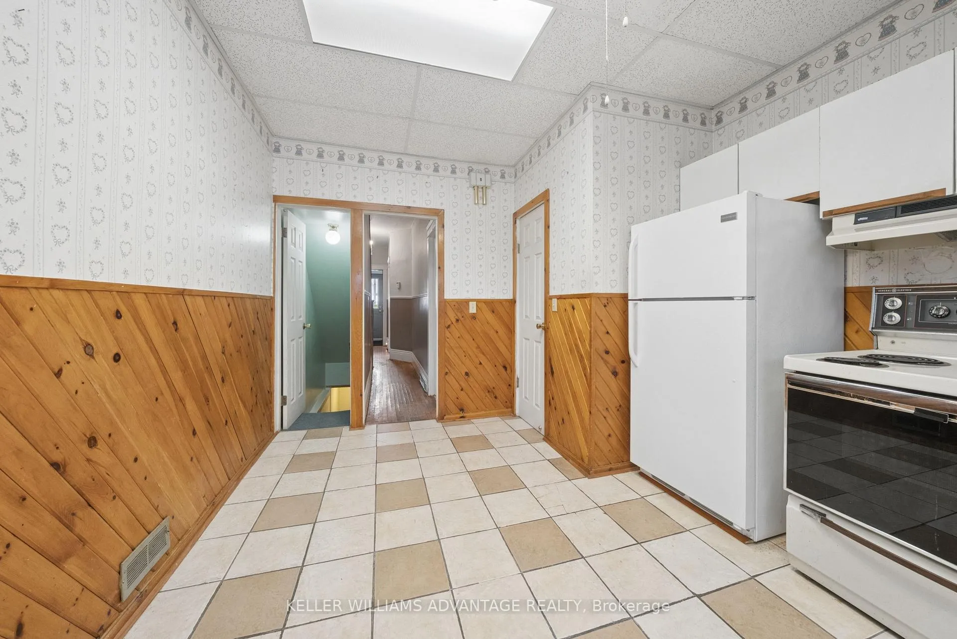 Photo 12 of 132 Ivy Avenue, Toronto, South Riverdale — HOMEH