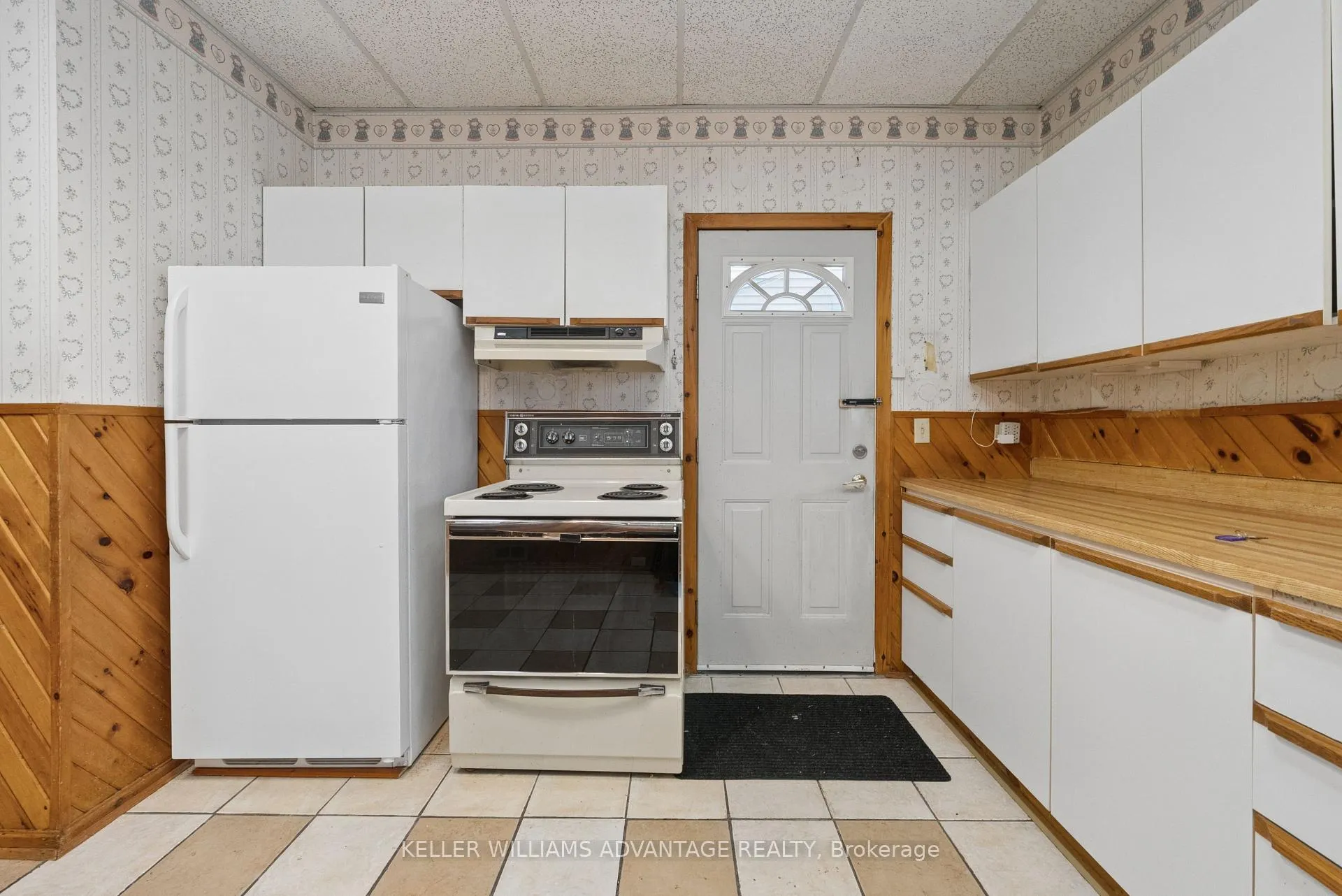 Photo 13 of 132 Ivy Avenue, Toronto, South Riverdale — HOMEH