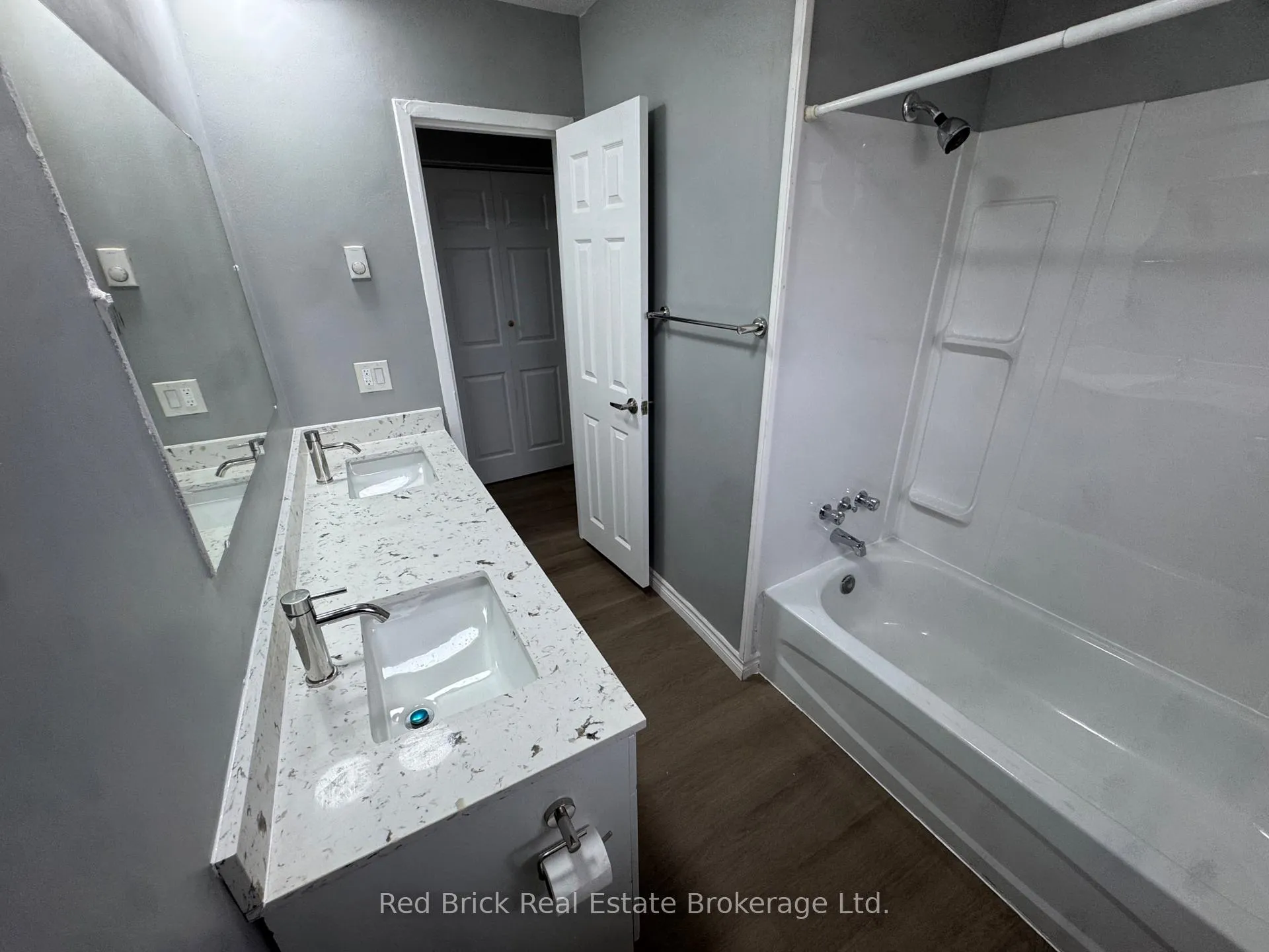 Photo 12 of 204 Veronica Drive, Kitchener — HOMEH