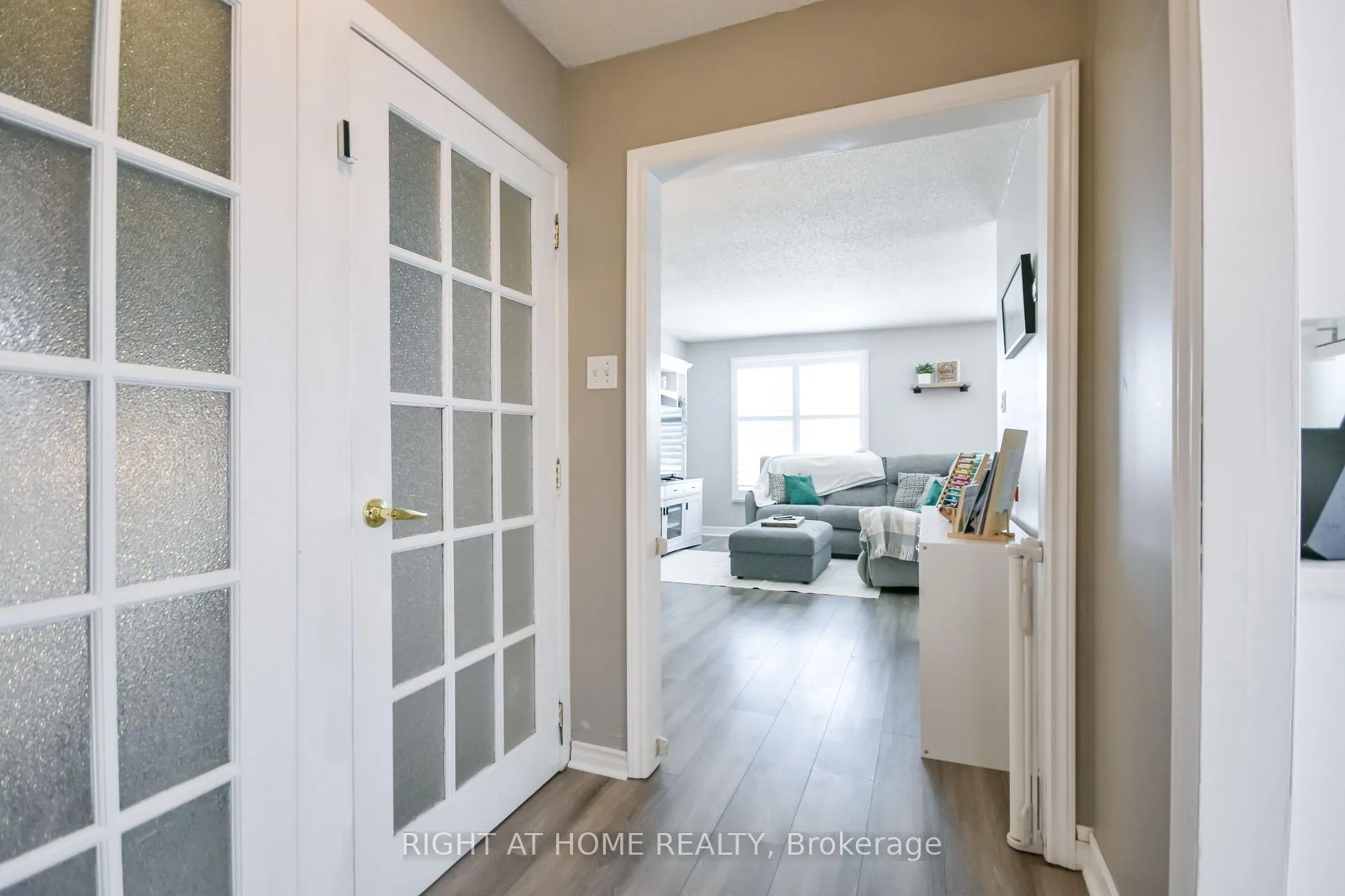 Photo 7 of 261 Crawford Street, Barrie, Ardagh — HOMEH