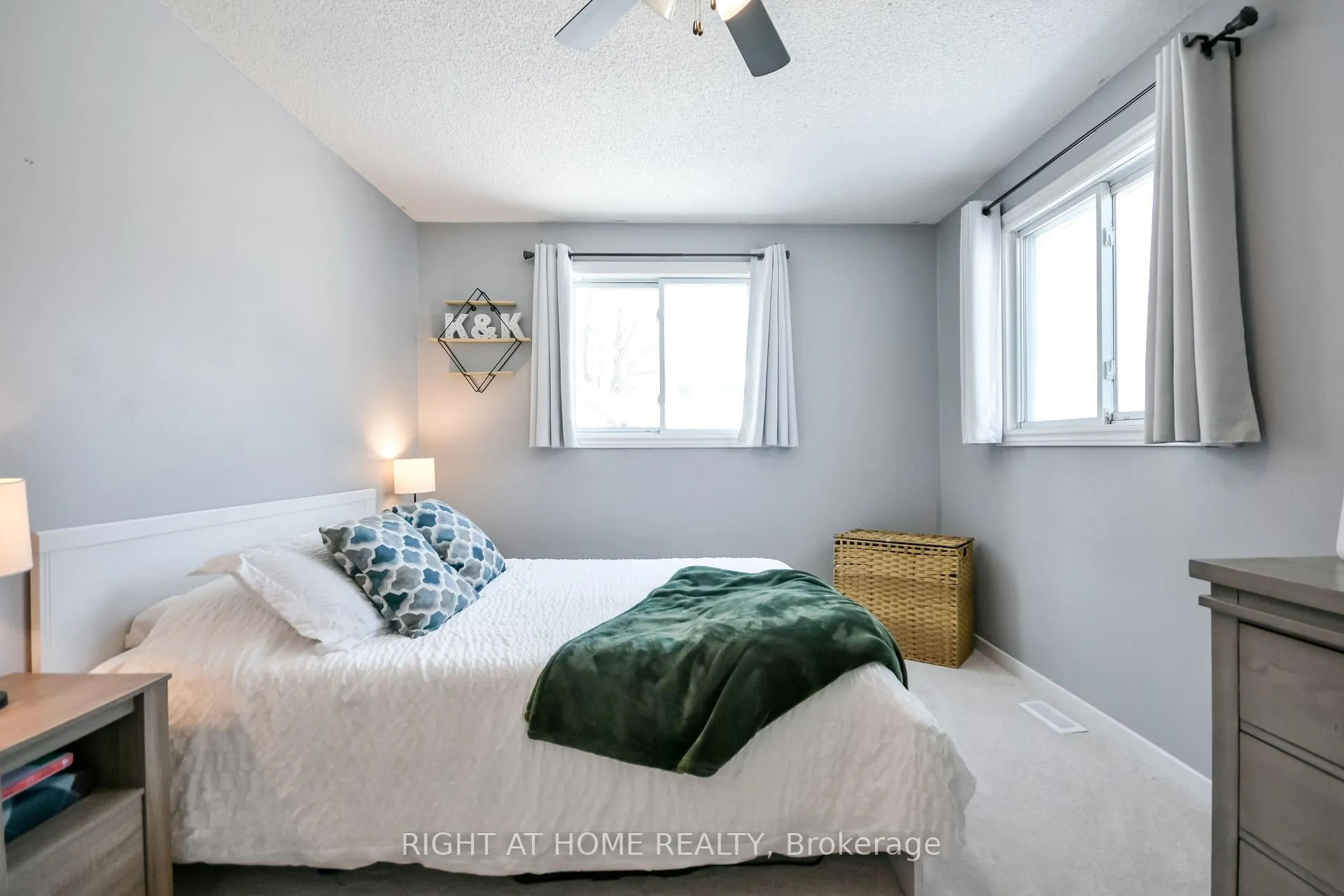 Photo 22 of 261 Crawford Street, Barrie, Ardagh — HOMEH