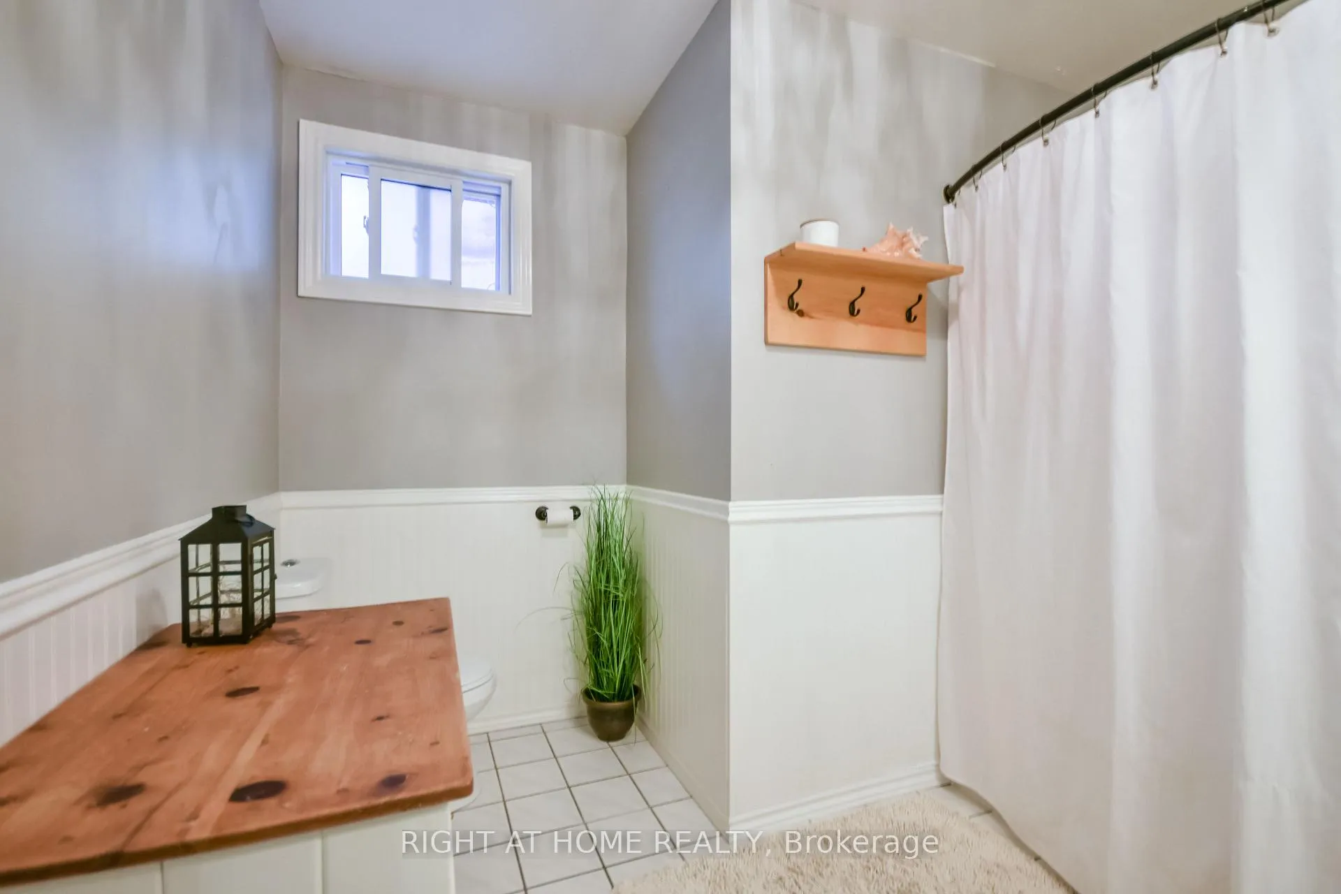 Photo 29 of 261 Crawford Street, Barrie, Ardagh — HOMEH