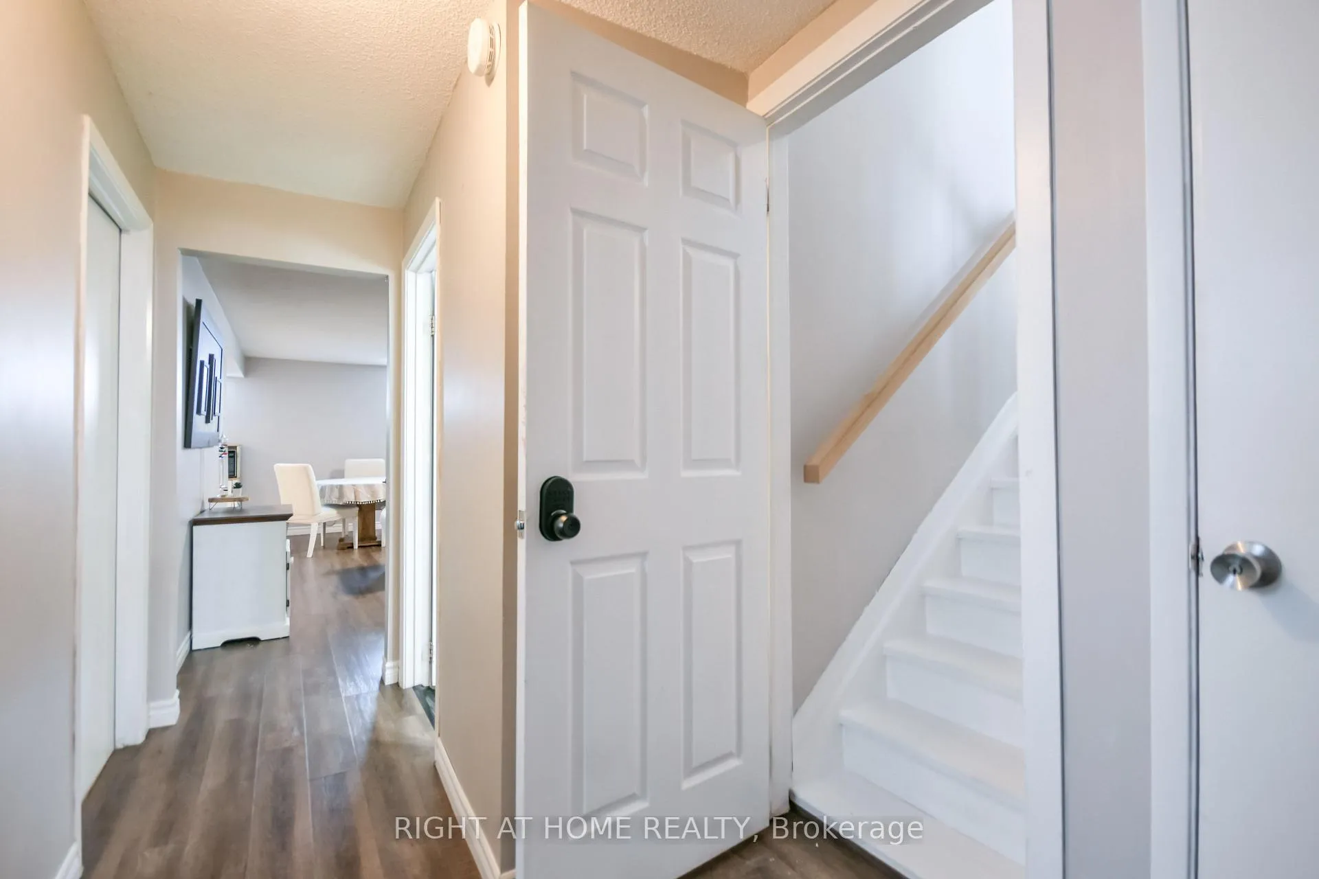 Photo 31 of 261 Crawford Street, Barrie, Ardagh — HOMEH
