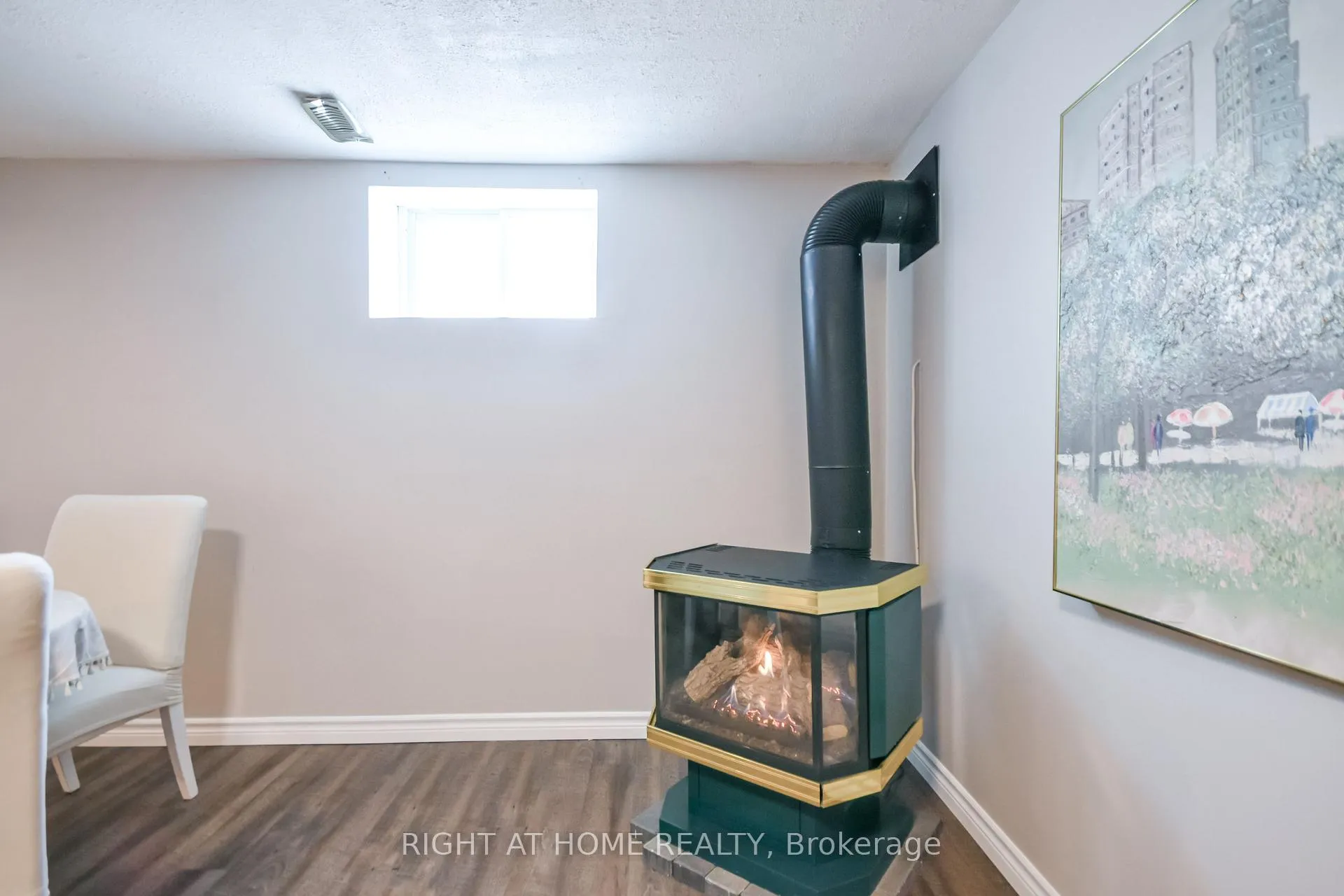 Photo 36 of 261 Crawford Street, Barrie, Ardagh — HOMEH