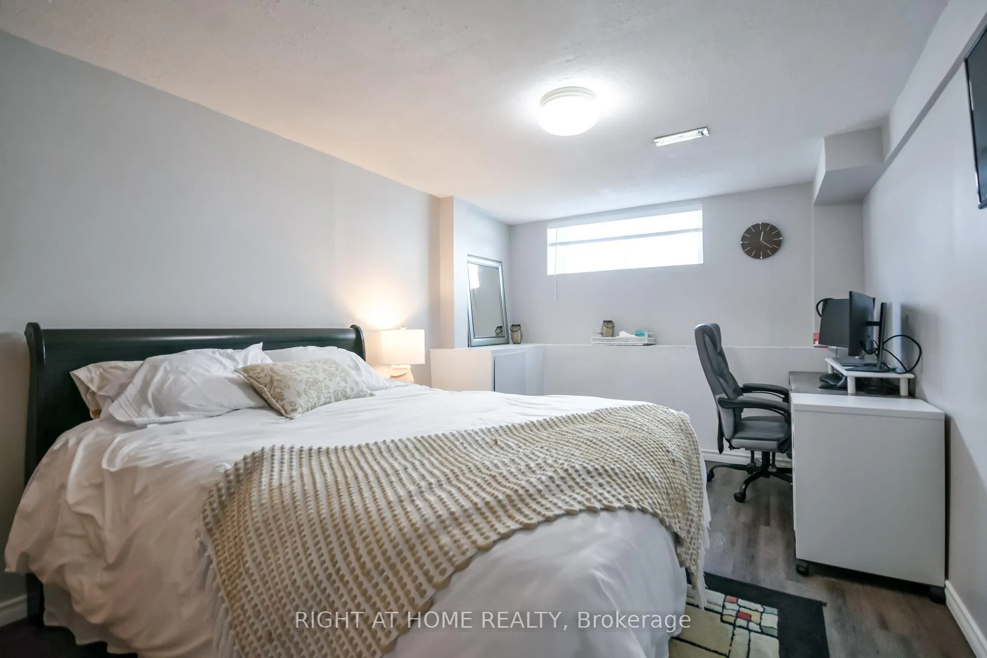 Photo 41 of 261 Crawford Street, Barrie, Ardagh — HOMEH