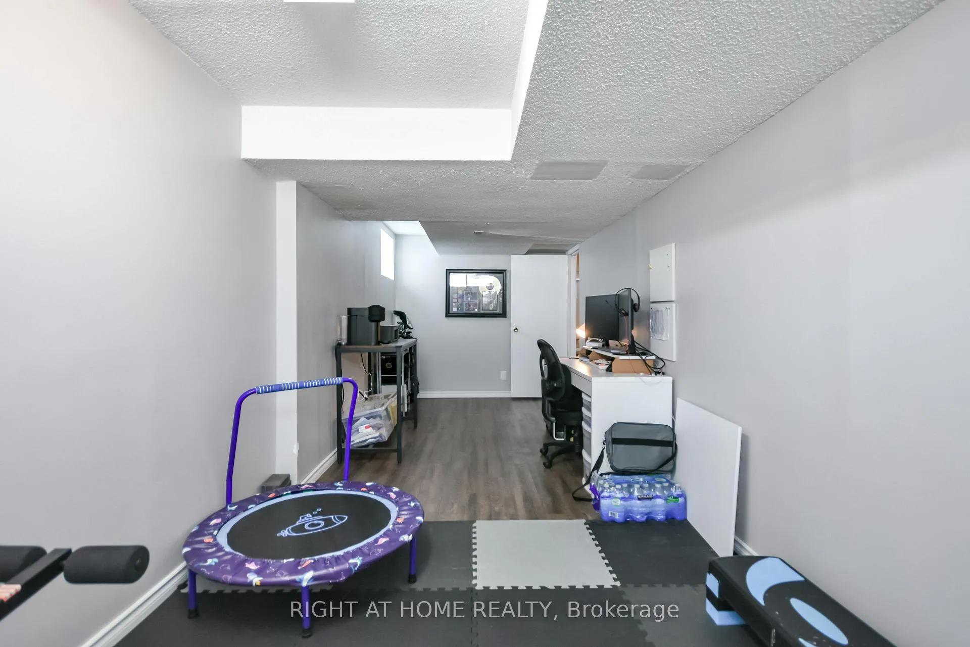 Photo 43 of 261 Crawford Street, Barrie, Ardagh — HOMEH