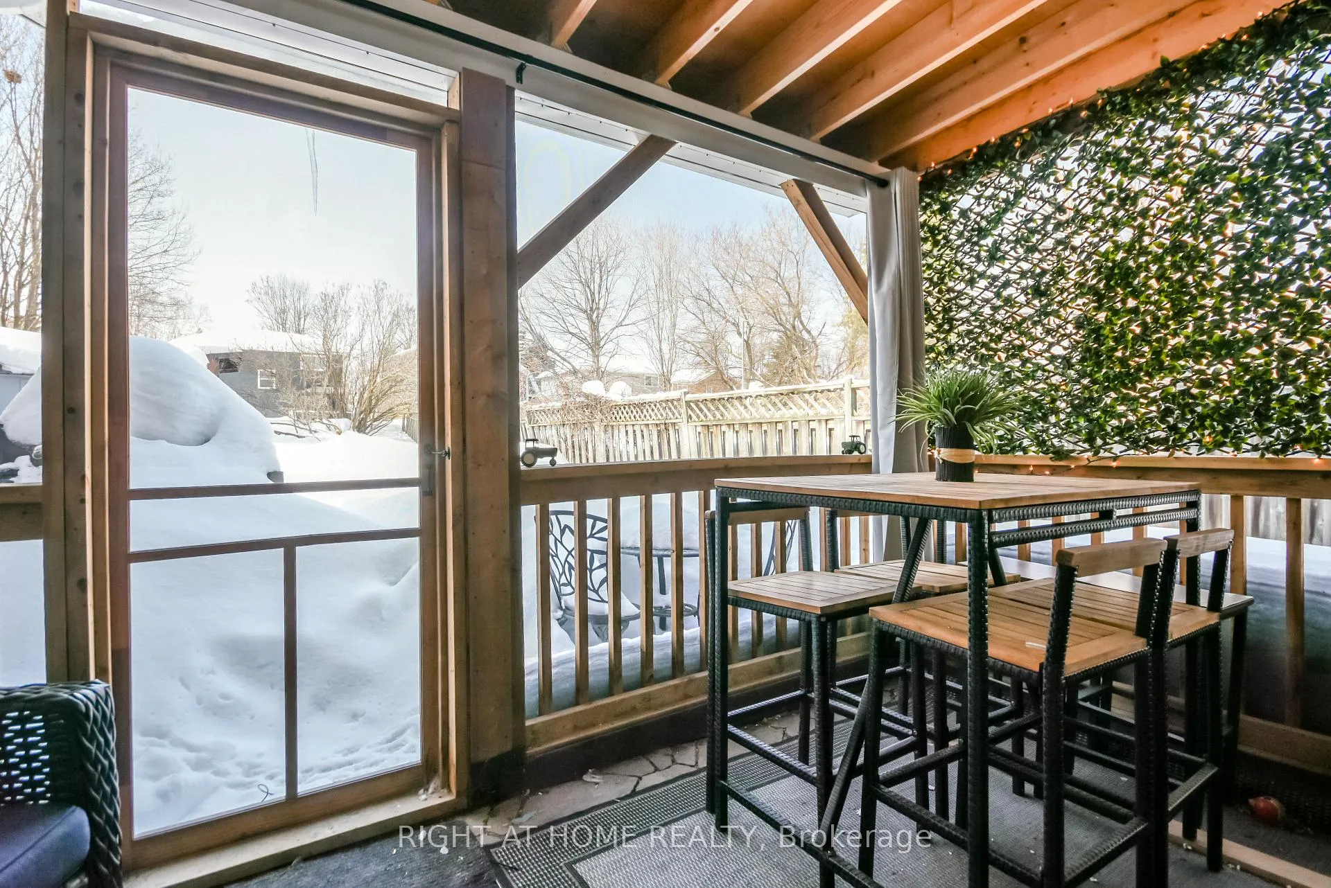 Photo 46 of 261 Crawford Street, Barrie, Ardagh — HOMEH