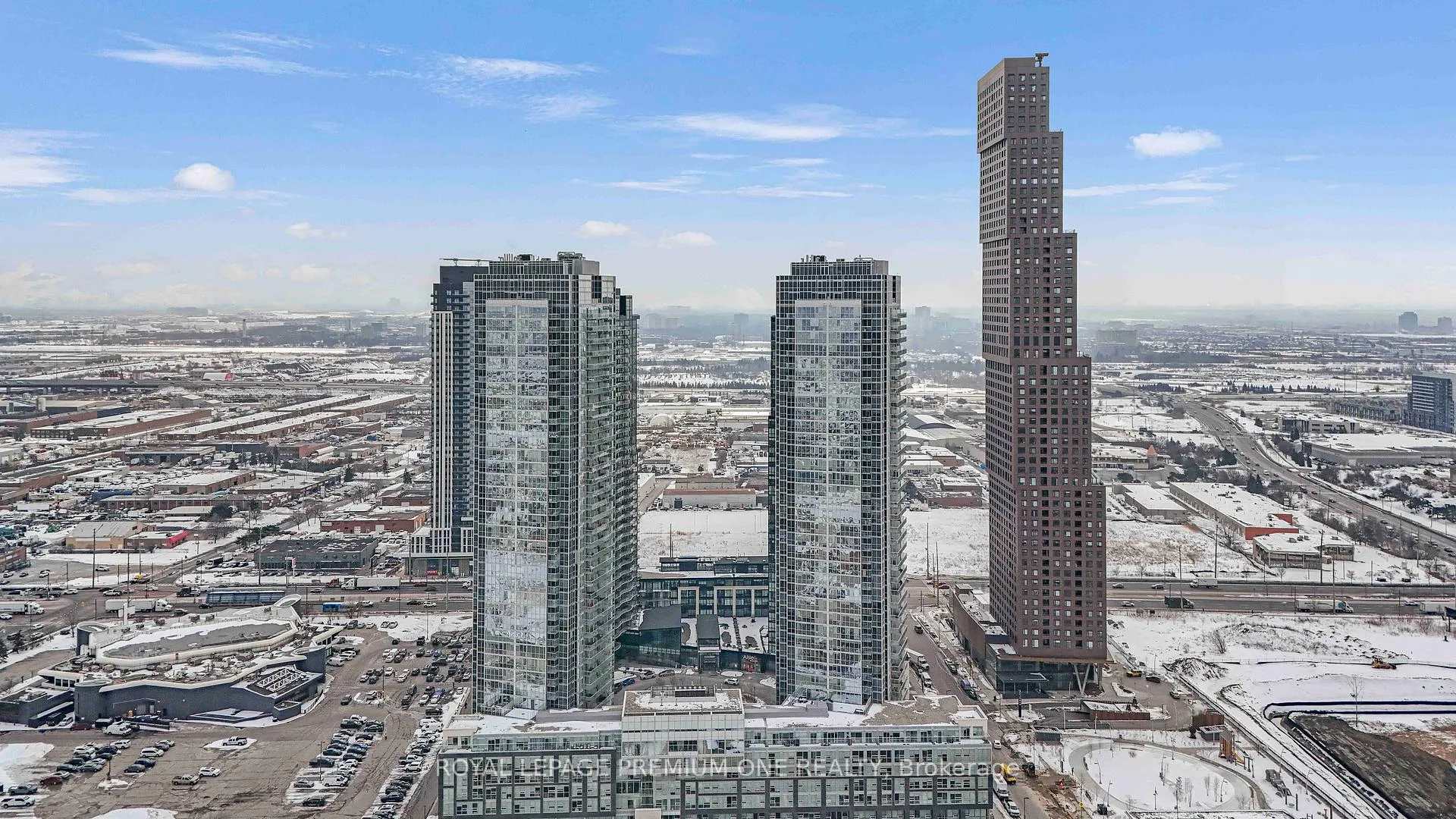 Photo 1 of Unit 901, 2908 Highway 7 Road, Vaughan, Concord — HOMEH