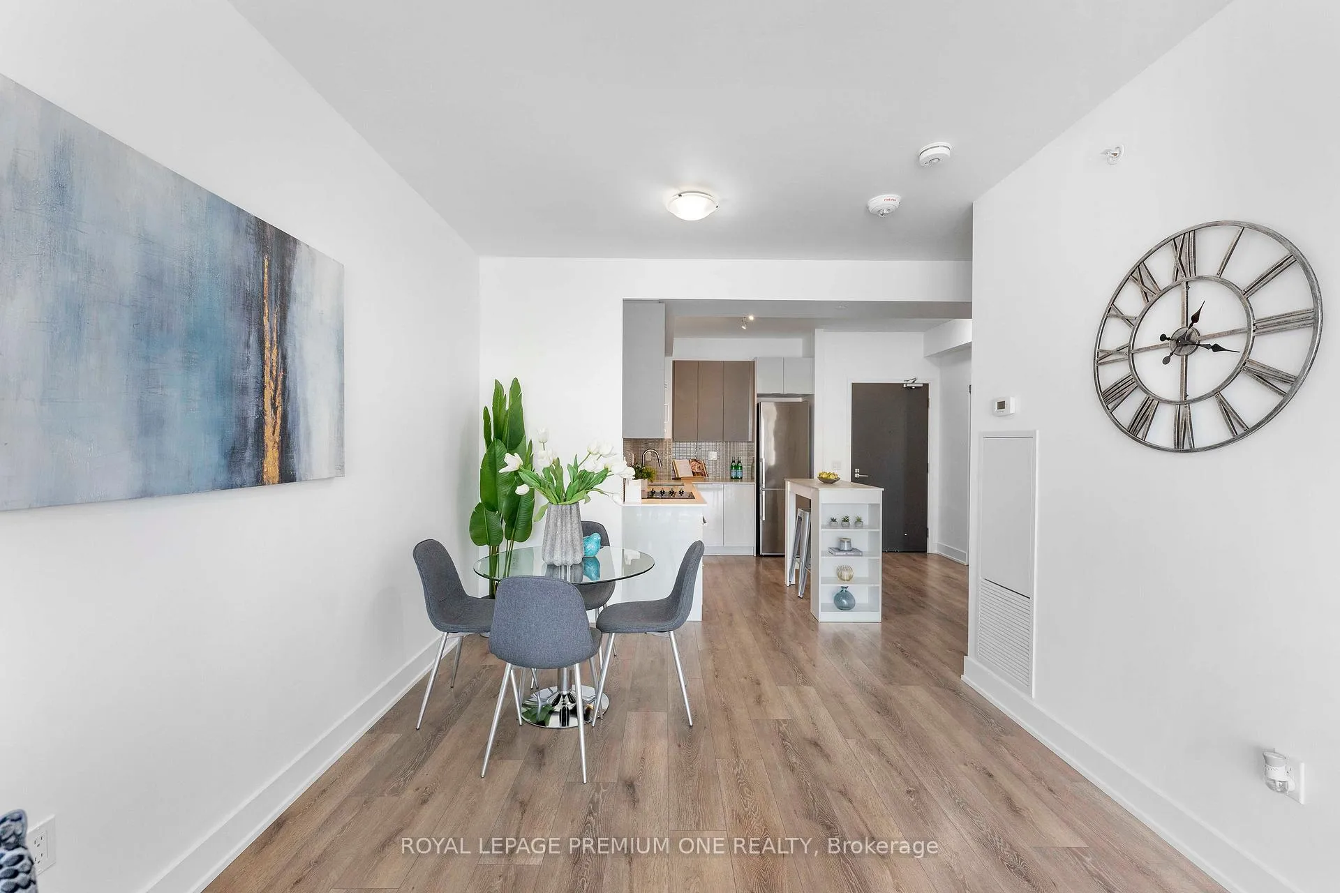 Photo 10 of Unit 901, 2908 Highway 7 Road, Vaughan, Concord — HOMEH