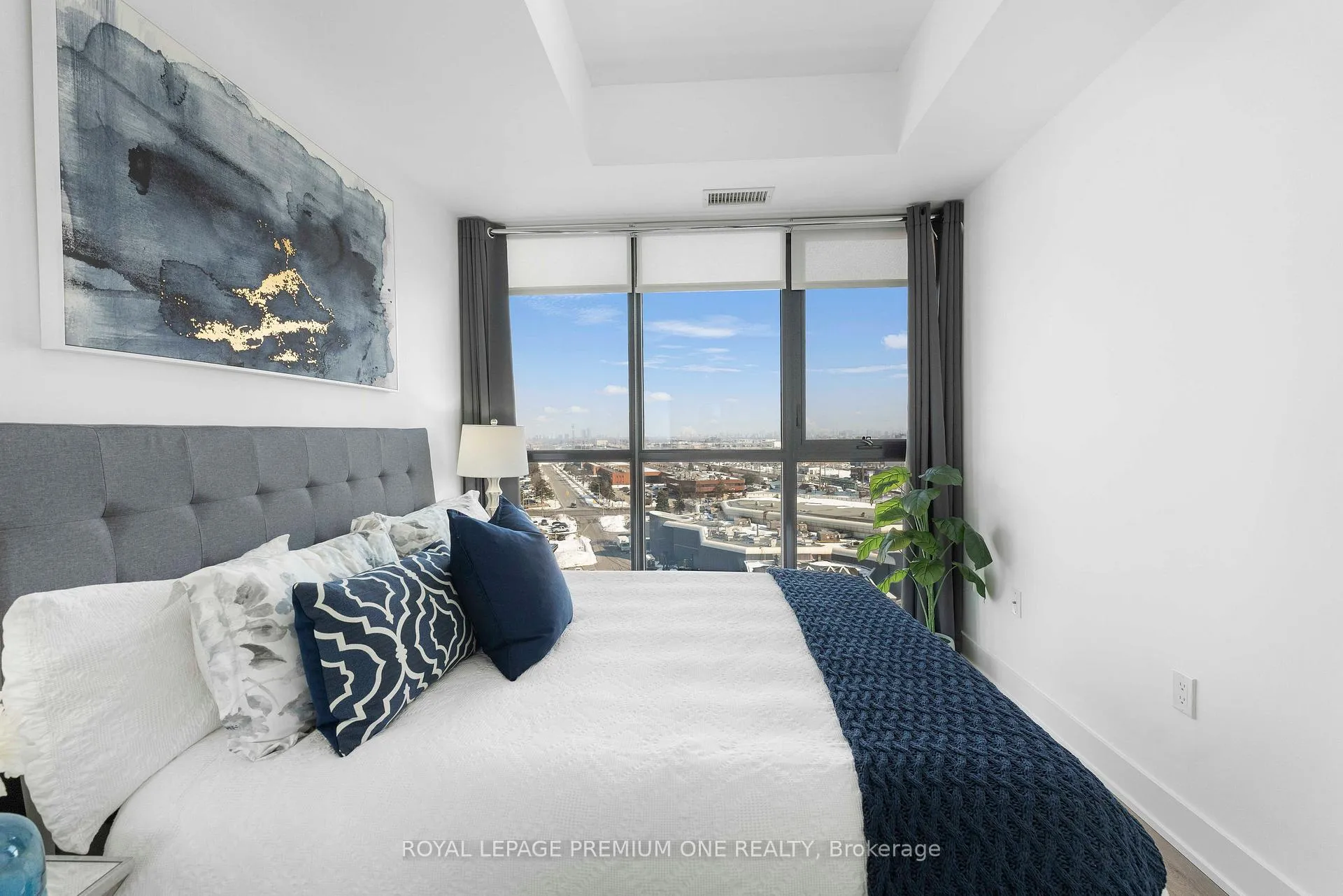 Photo 18 of Unit 901, 2908 Highway 7 Road, Vaughan, Concord — HOMEH
