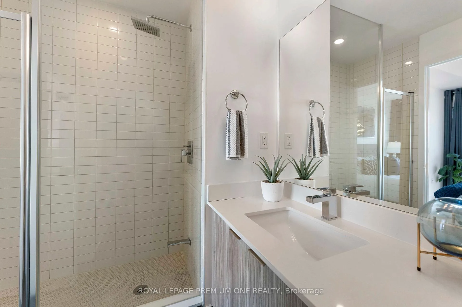 Photo 24 of Unit 901, 2908 Highway 7 Road, Vaughan, Concord — HOMEH