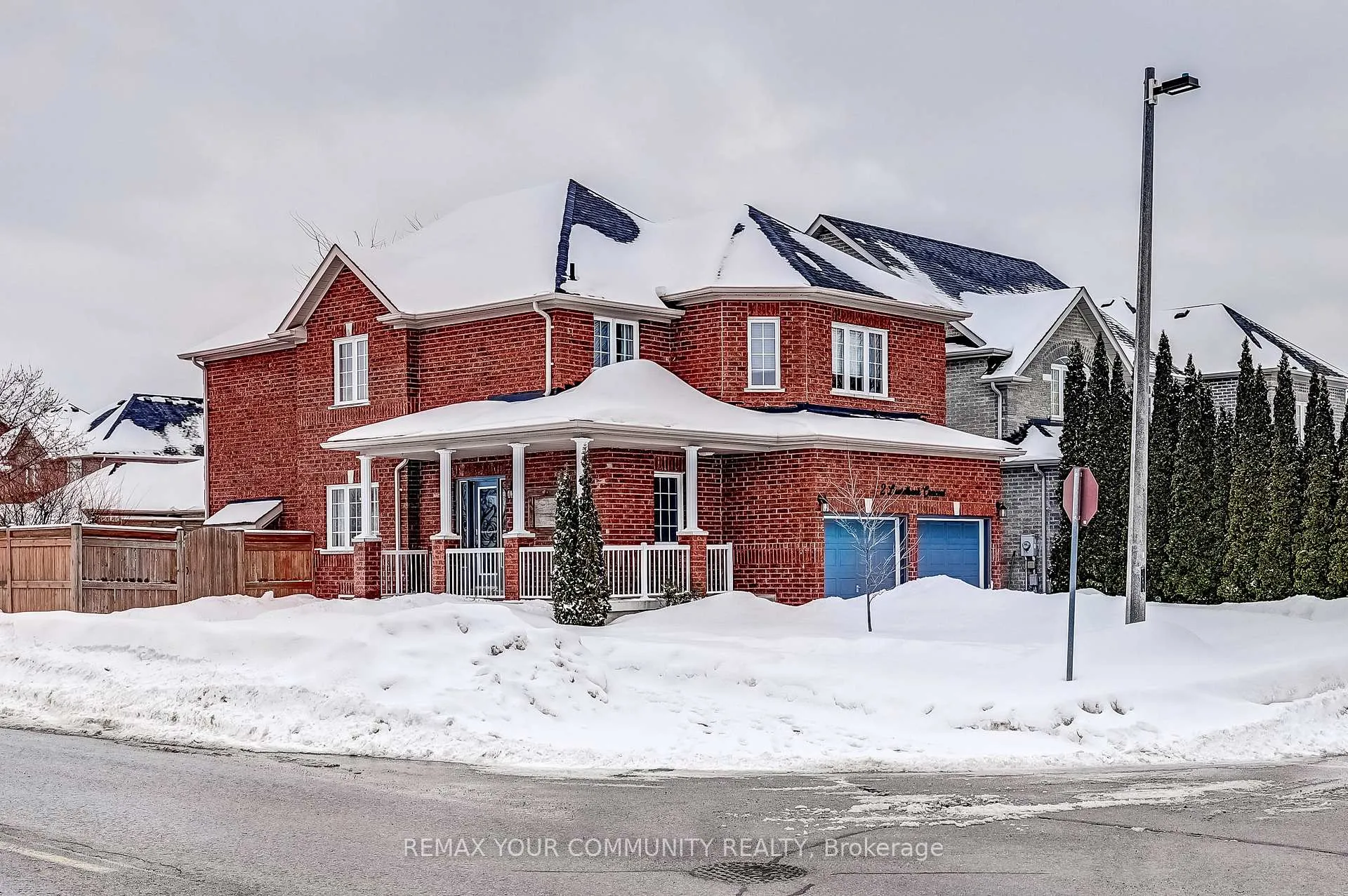 Front of 2 Laurelbank Crescent