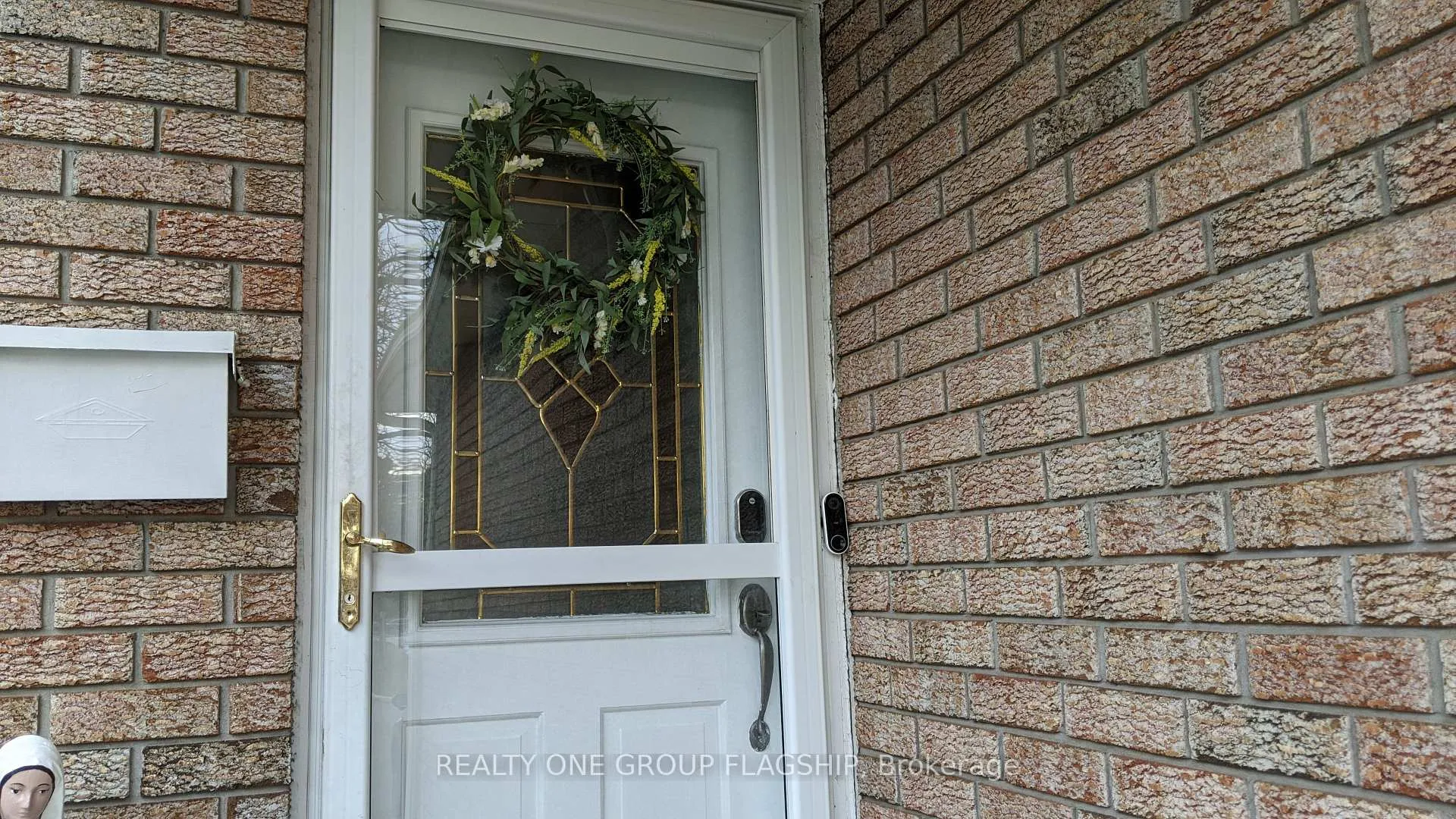 Photo 2 of 25 Stillwater Crescent N, Brampton, Bram West — HOMEH
