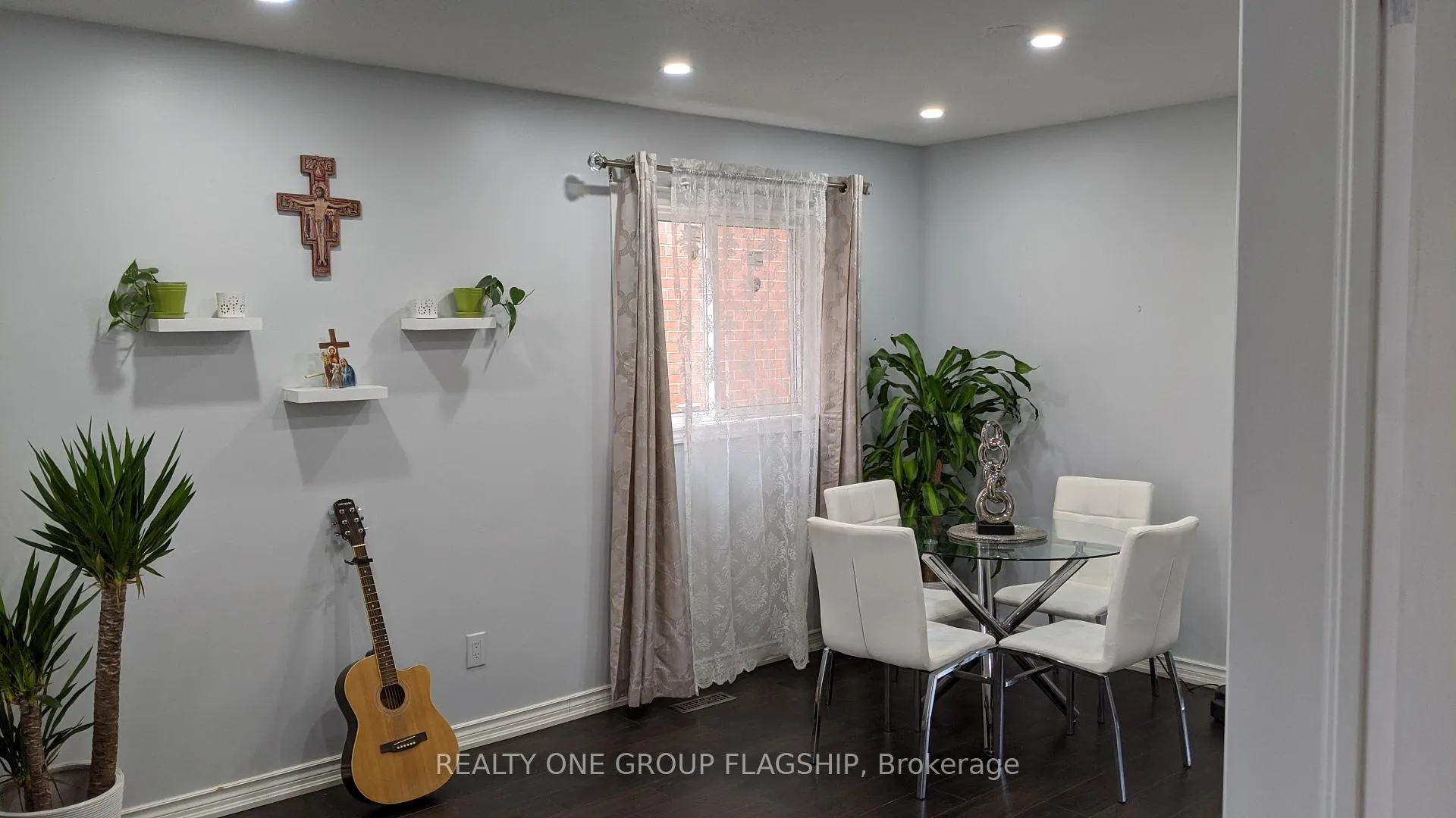 Photo 9 of 25 Stillwater Crescent N, Brampton, Bram West — HOMEH