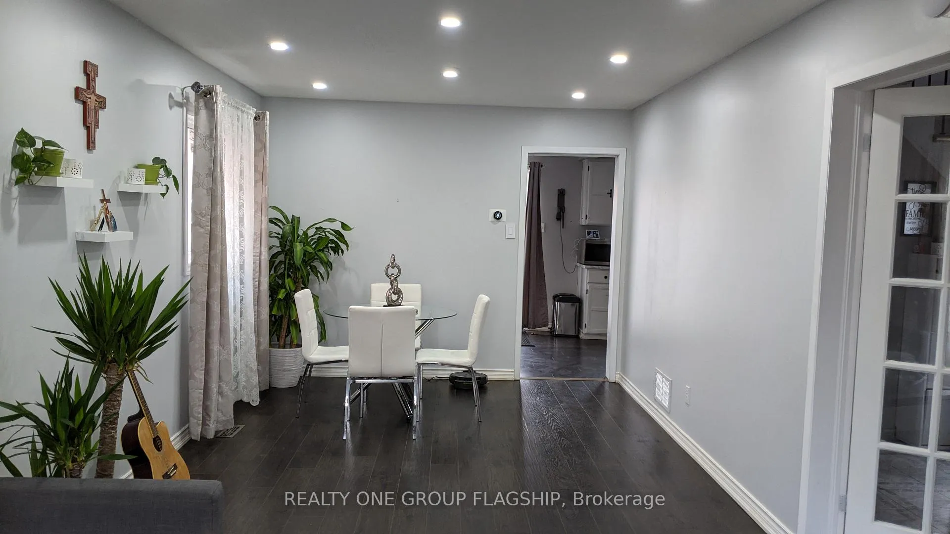 Photo 10 of 25 Stillwater Crescent N, Brampton, Bram West — HOMEH