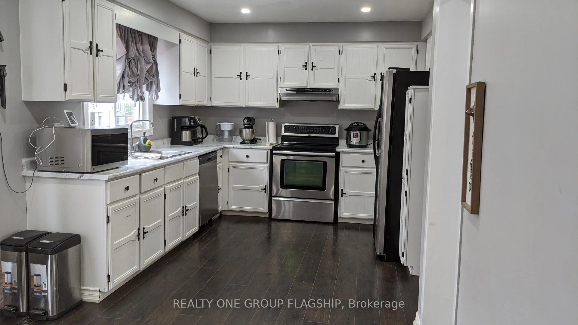 Photo 20 of 25 Stillwater Crescent N, Brampton, Bram West — HOMEH