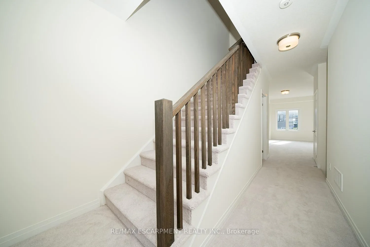 Photo 3 of 20 Dennis Avenue, Brantford — HOMEH