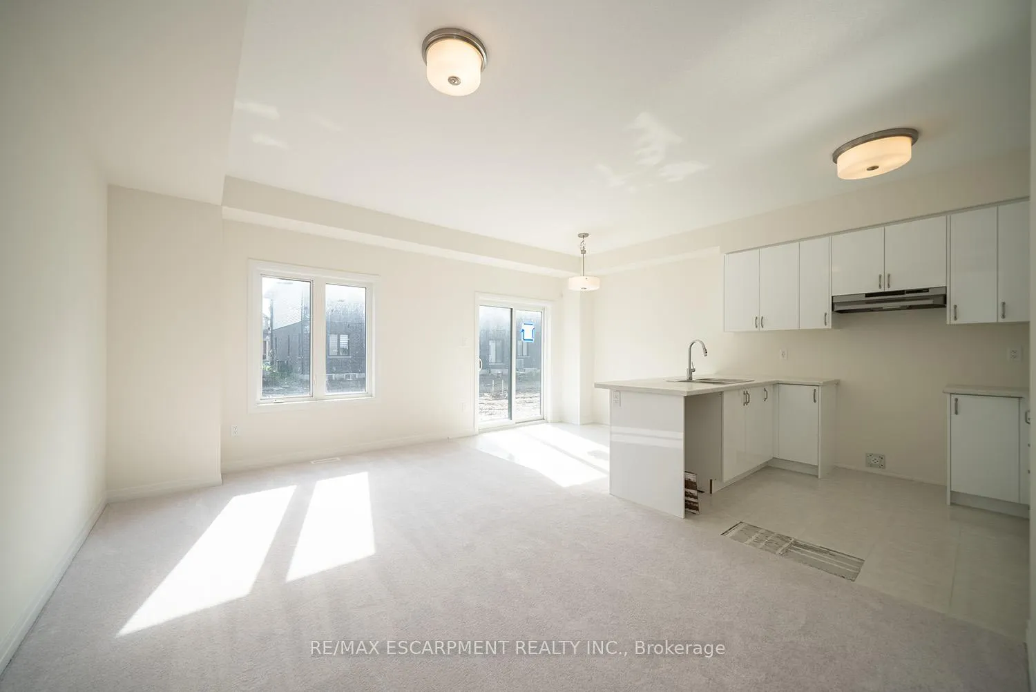 Photo 7 of 20 Dennis Avenue, Brantford — HOMEH