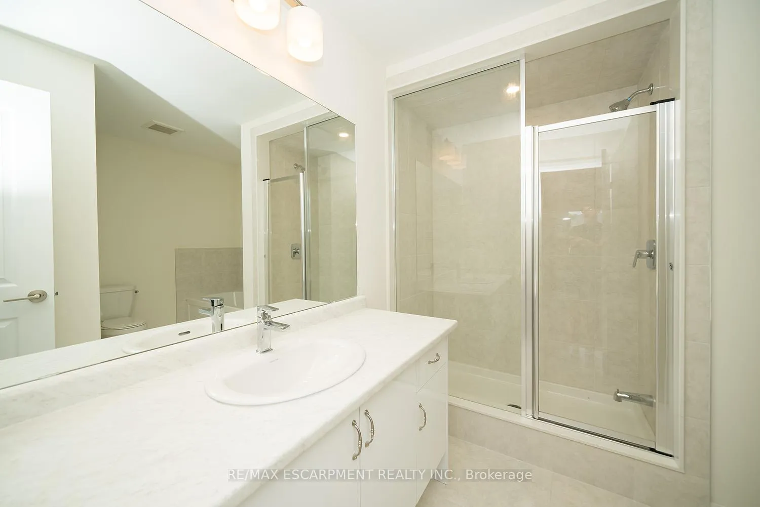 Photo 22 of 20 Dennis Avenue, Brantford — HOMEH