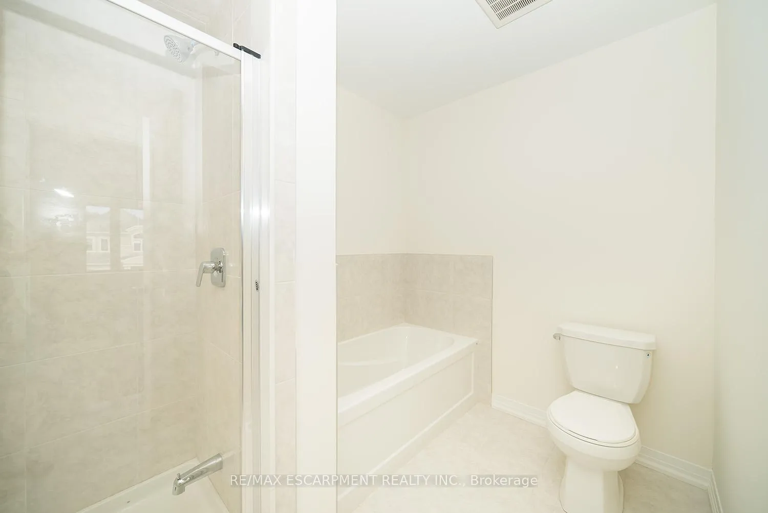 Photo 23 of 20 Dennis Avenue, Brantford — HOMEH