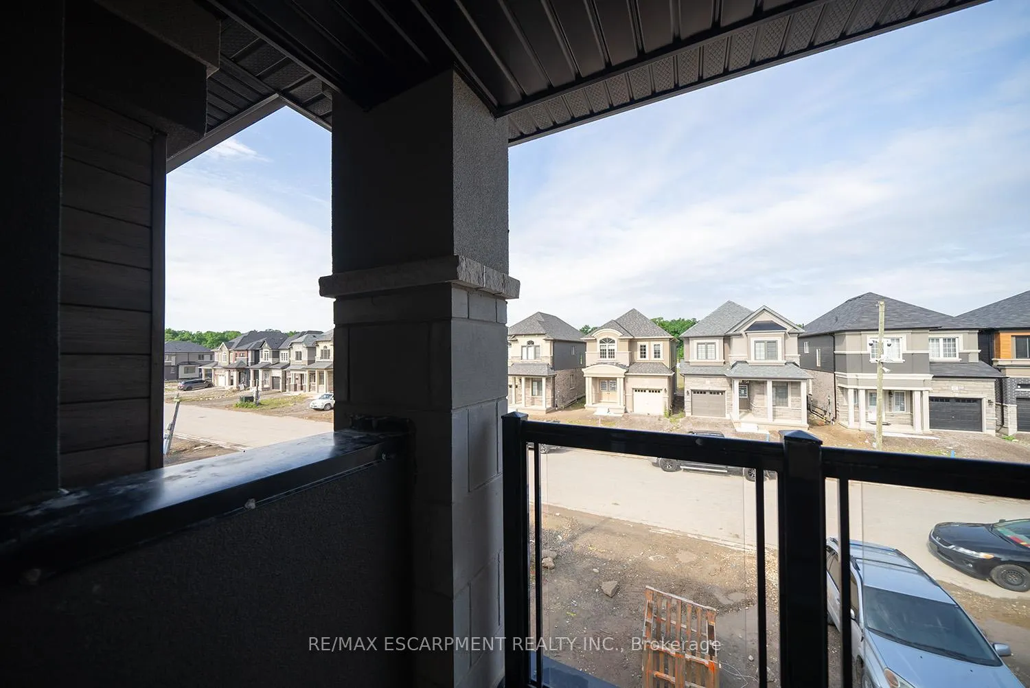 Photo 25 of 20 Dennis Avenue, Brantford — HOMEH