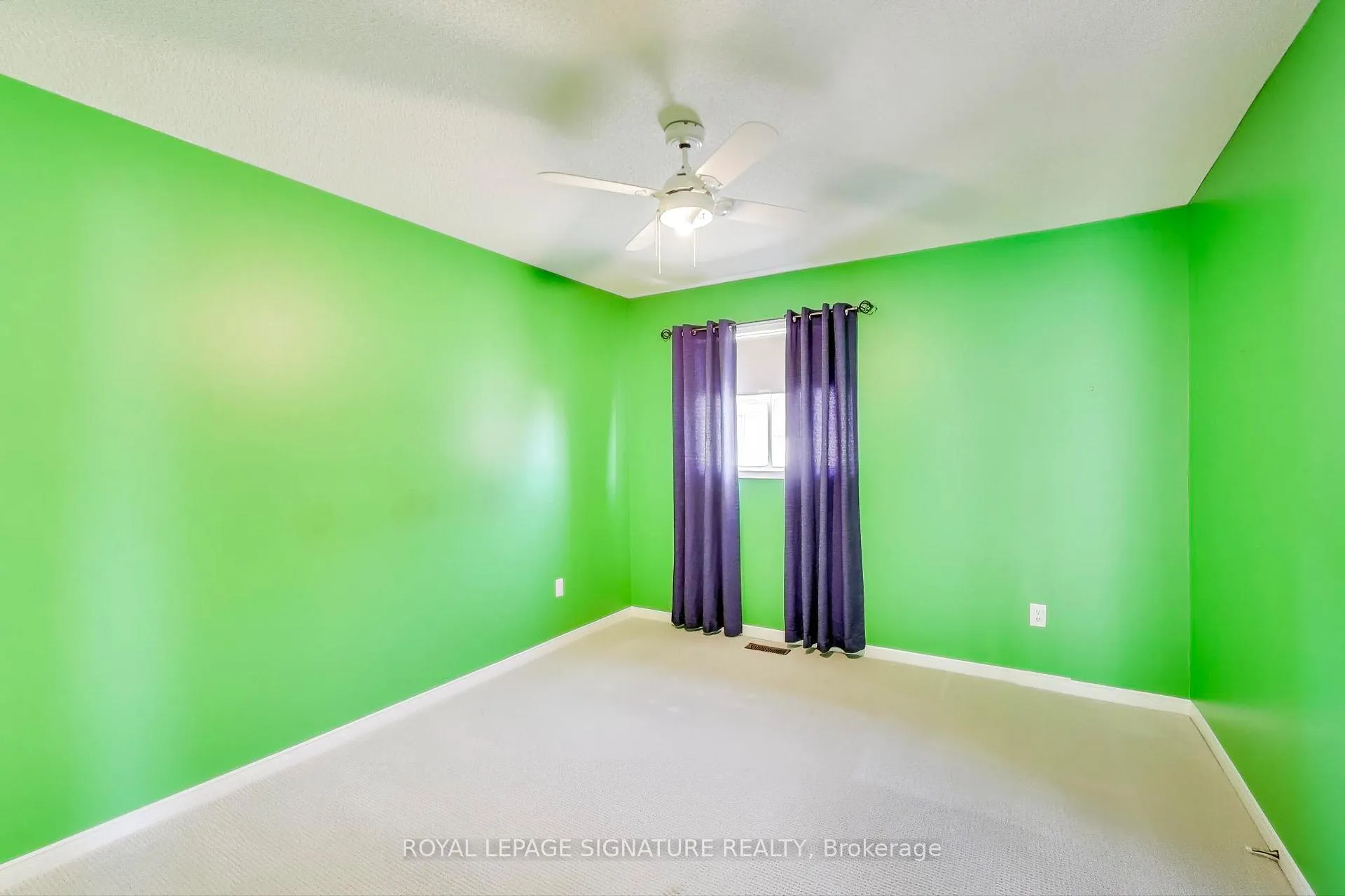 Photo 28 of 127 Mountcharles Crescent, Vaughan, Maple — HOMEH
