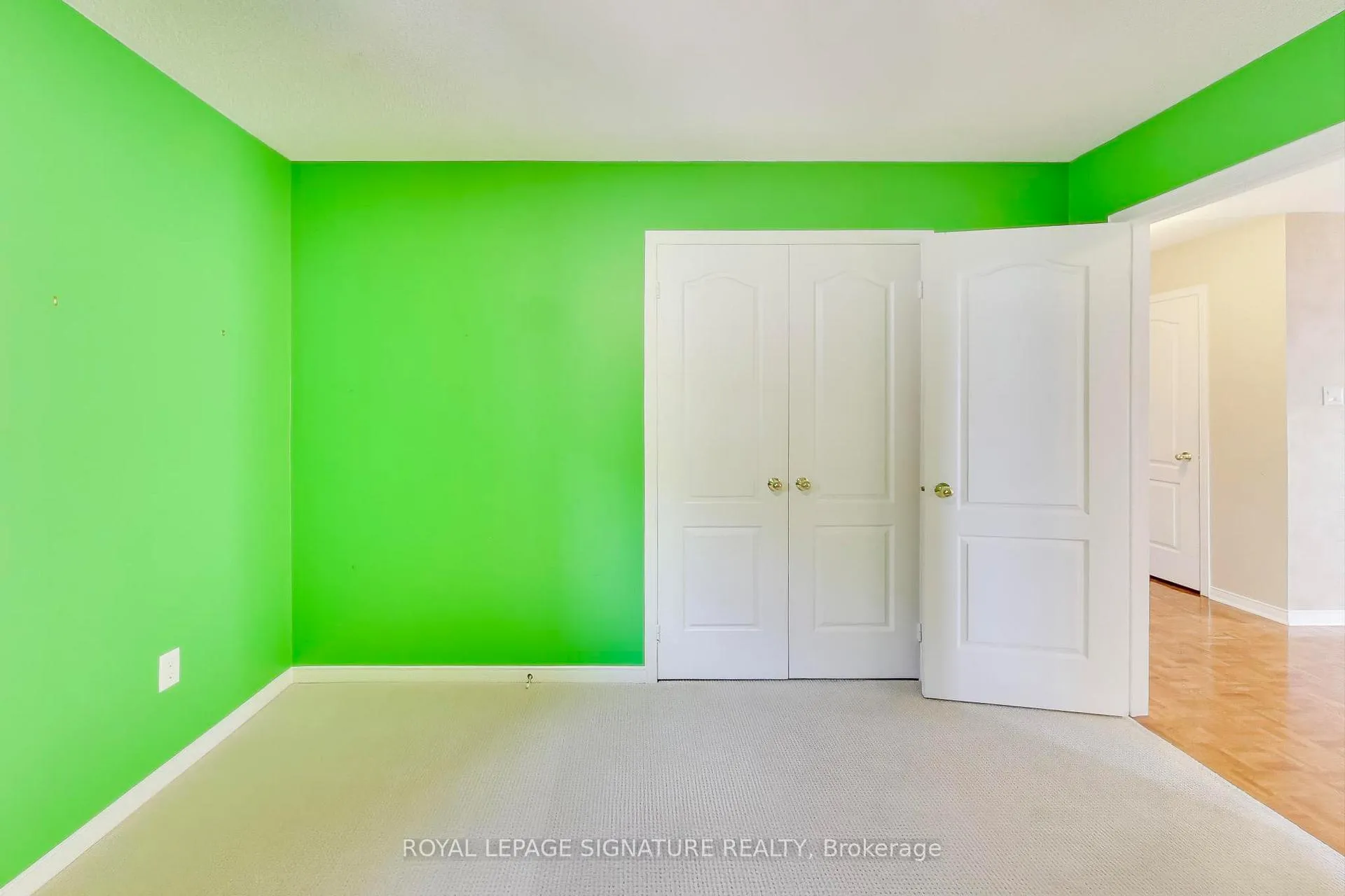 Photo 29 of 127 Mountcharles Crescent, Vaughan, Maple — HOMEH
