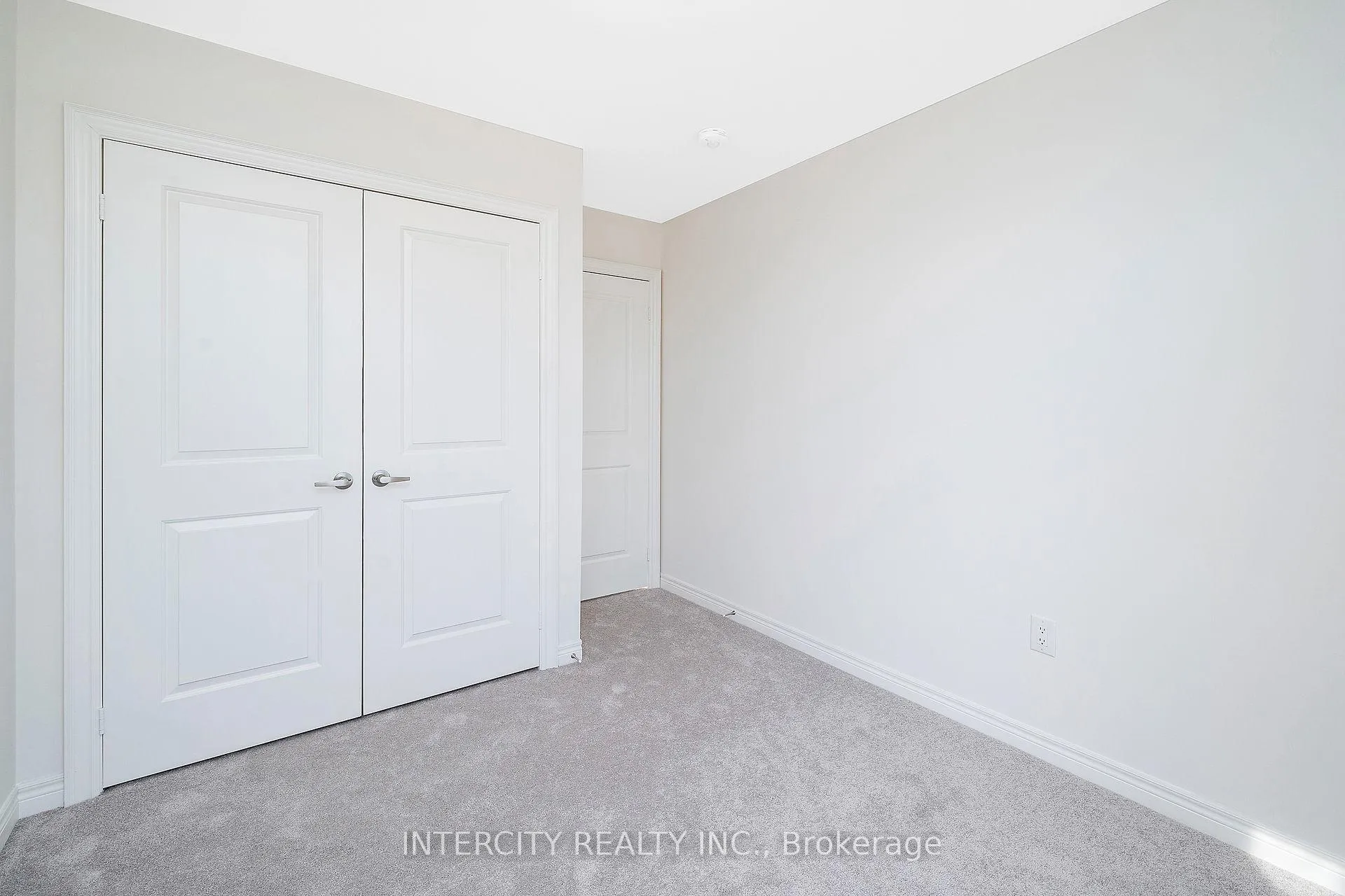 Photo 27 of 12 Queenpost Drive, Brampton, Credit Valley — HOMEH