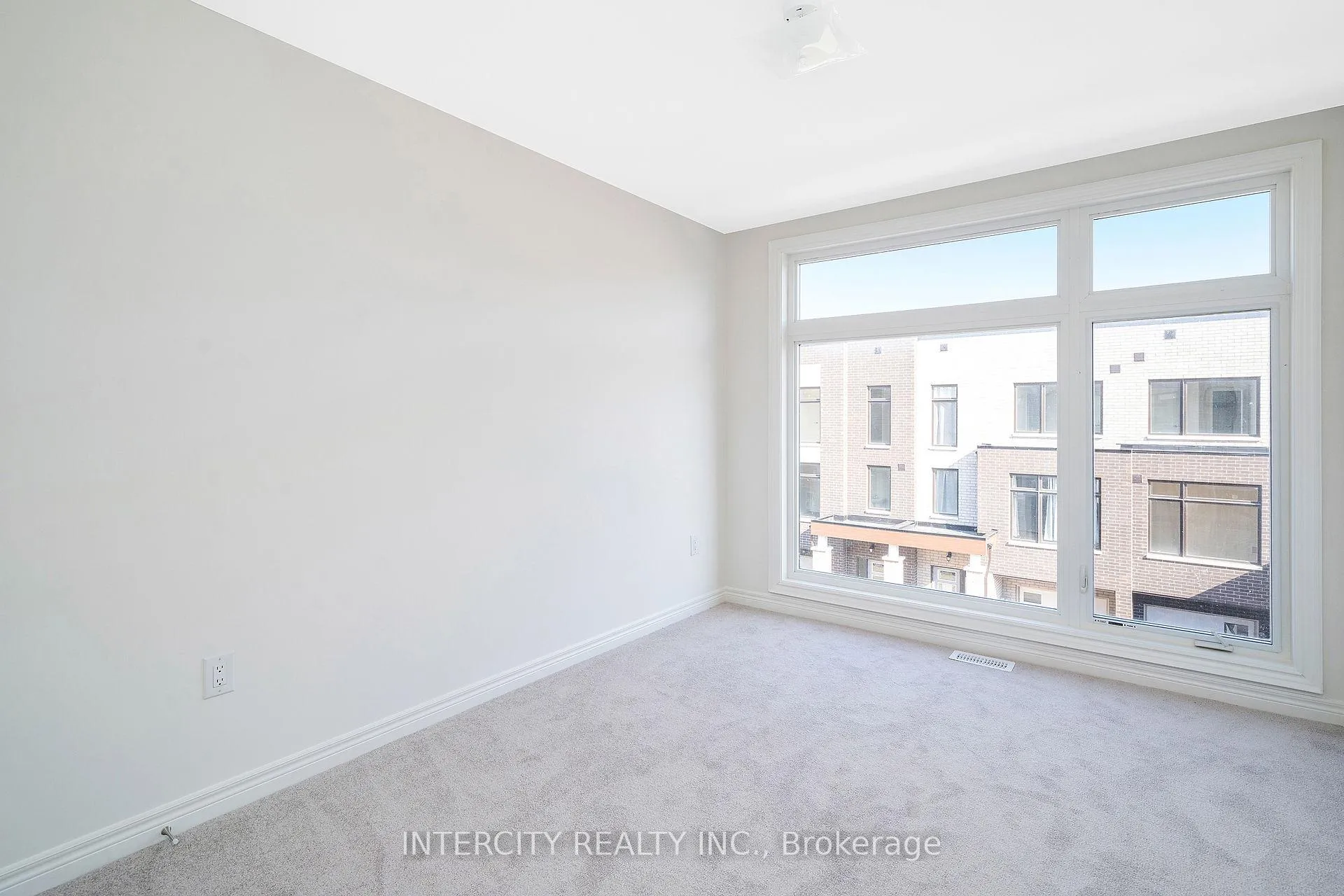 Photo 28 of 12 Queenpost Drive, Brampton, Credit Valley — HOMEH