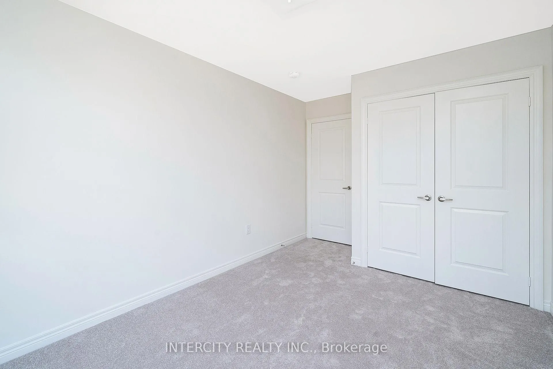 Photo 29 of 12 Queenpost Drive, Brampton, Credit Valley — HOMEH