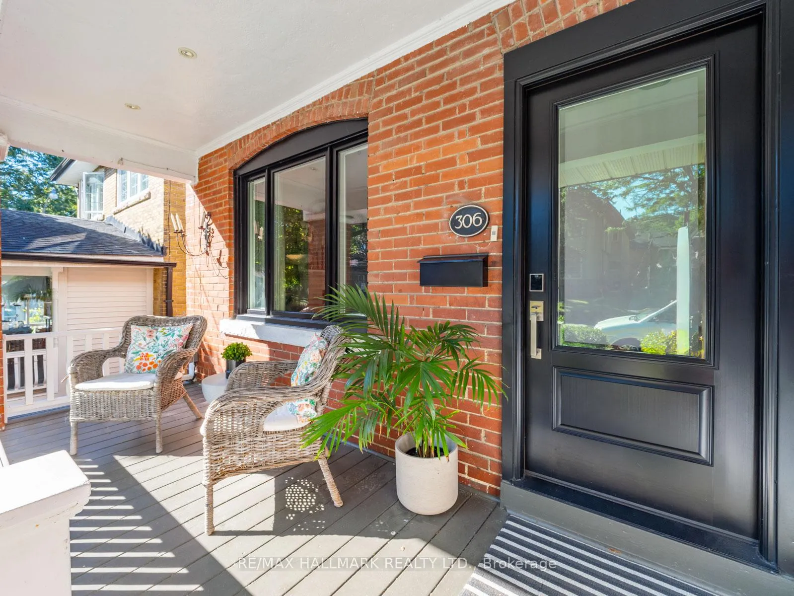 Photo 2 of 306 Lee Avenue, Toronto, The Beaches — HOMEH