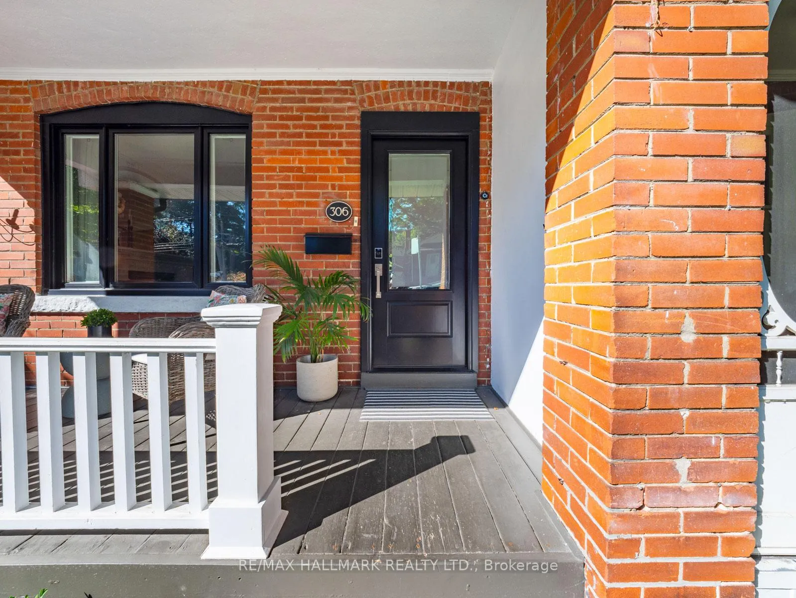 Photo 4 of 306 Lee Avenue, Toronto, The Beaches — HOMEH