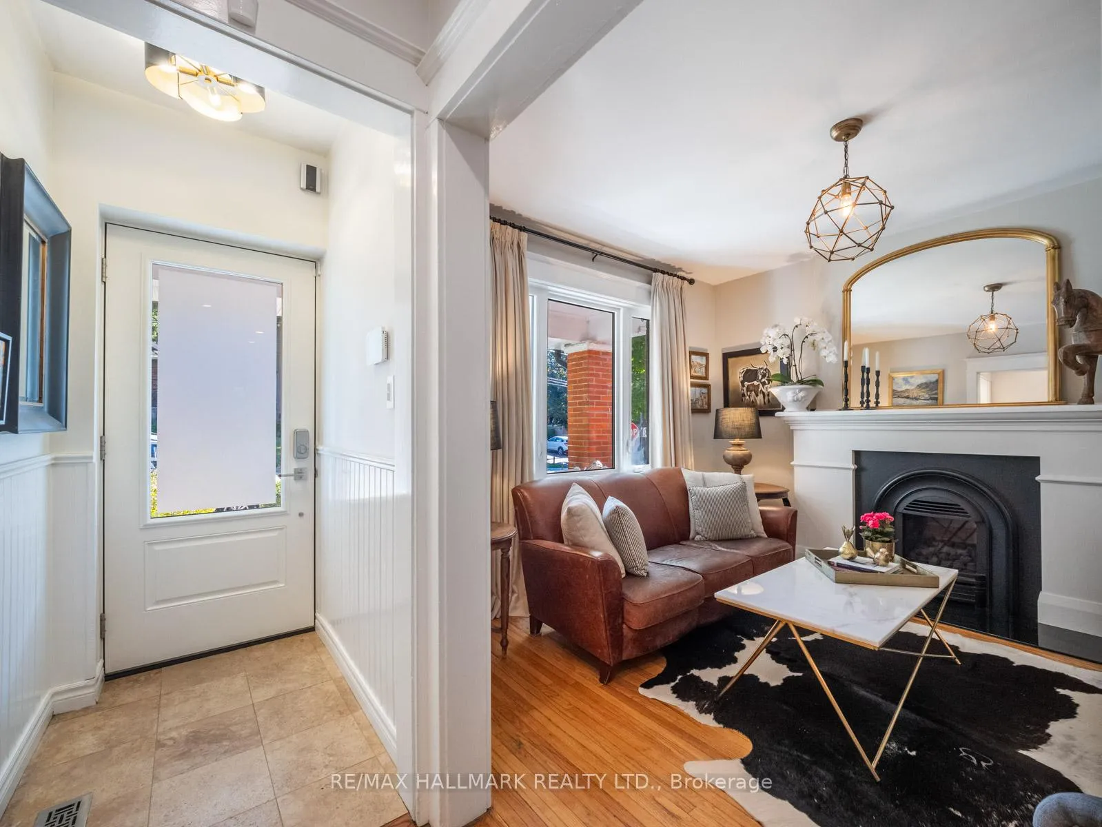 Photo 5 of 306 Lee Avenue, Toronto, The Beaches — HOMEH