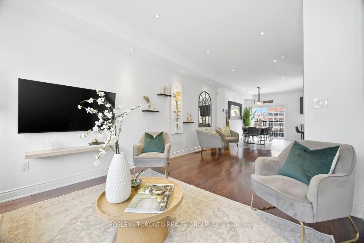 Photo 5 of 20 Isaac Devins Avenue, Vaughan, East Woodbridge — HOMEH