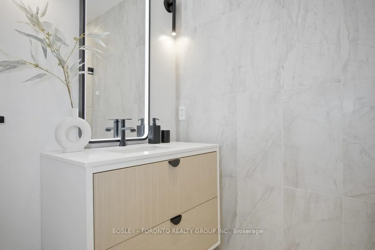 Photo 31 of 20 Isaac Devins Avenue, Vaughan, East Woodbridge — HOMEH