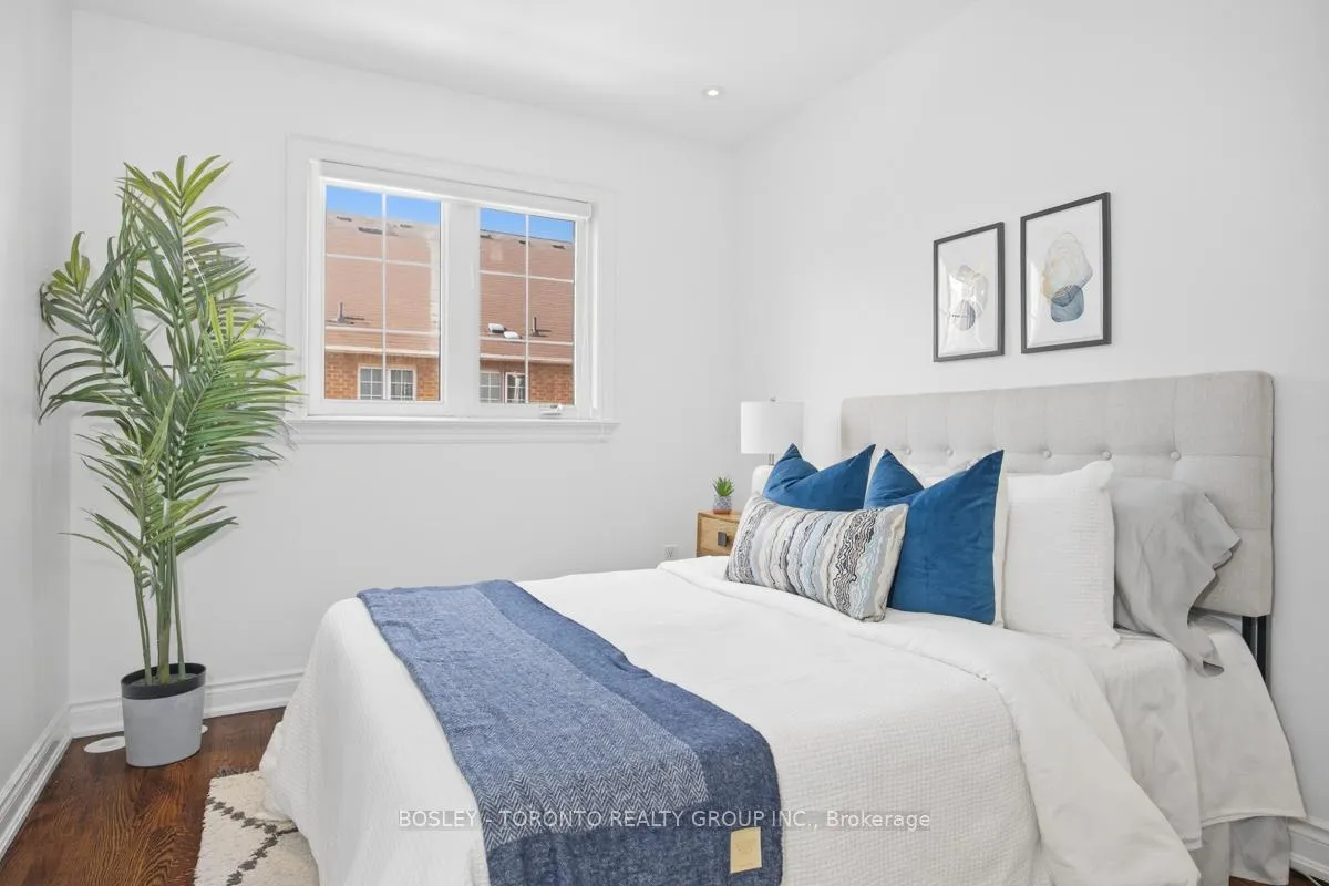 Photo 33 of 20 Isaac Devins Avenue, Vaughan, East Woodbridge — HOMEH