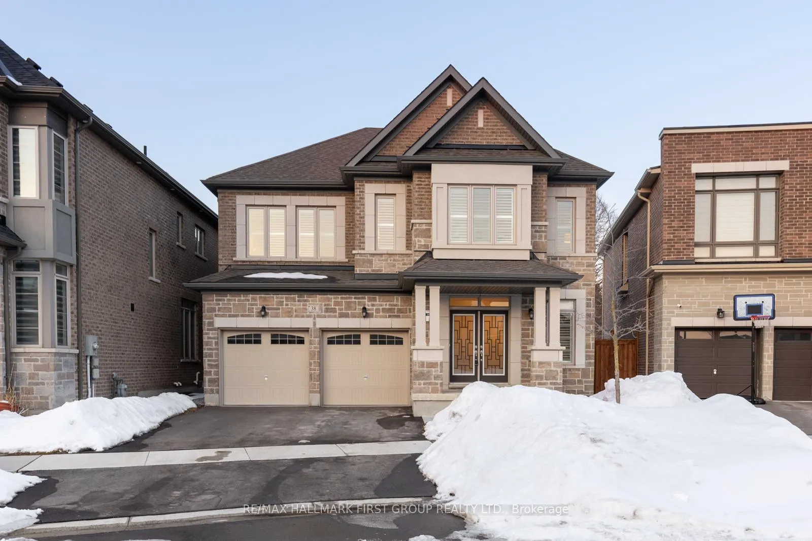 Photo 1 of 38 Priory Drive, Whitby, Rural Whitby — HOMEH