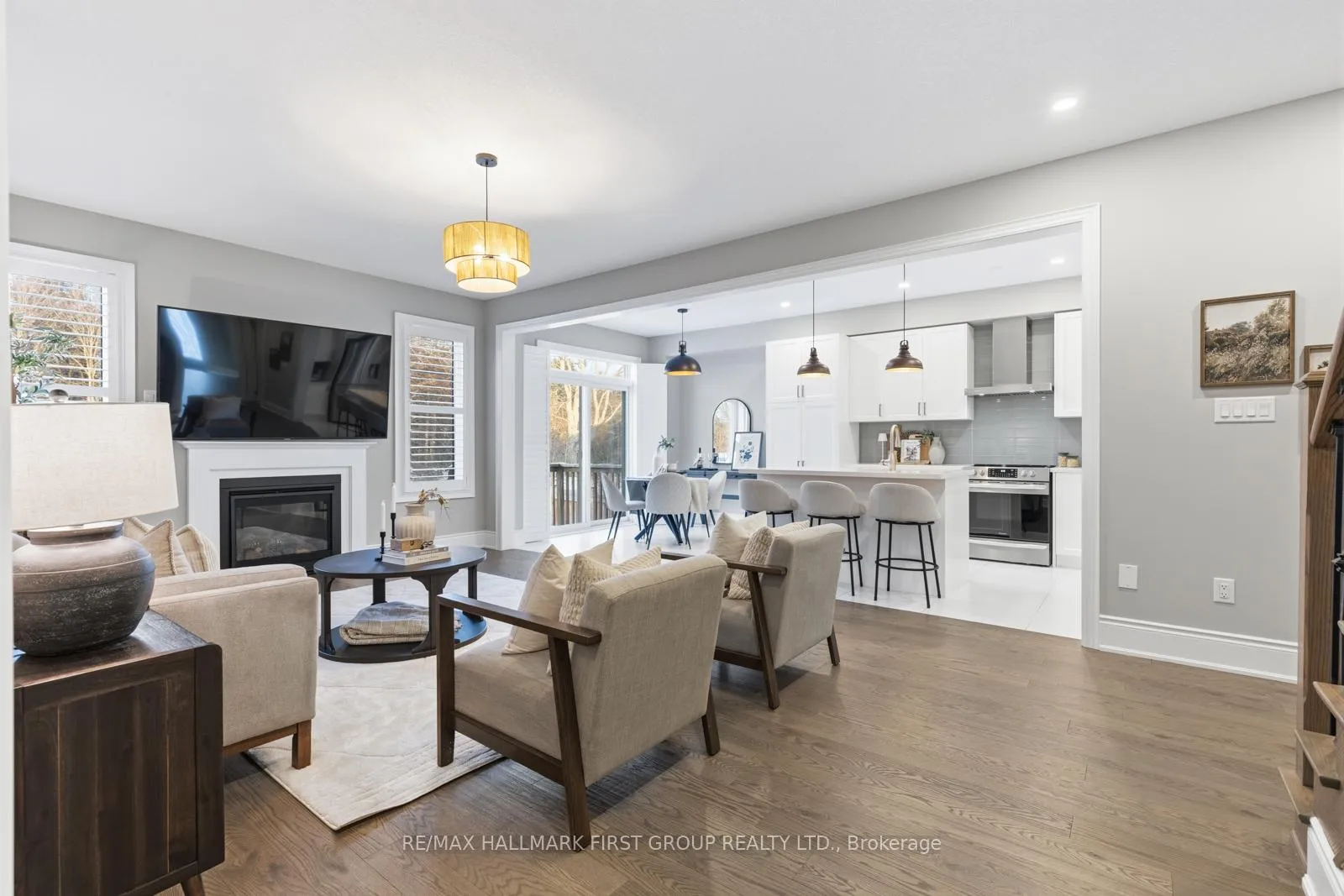 Photo 11 of 38 Priory Drive, Whitby, Rural Whitby — HOMEH