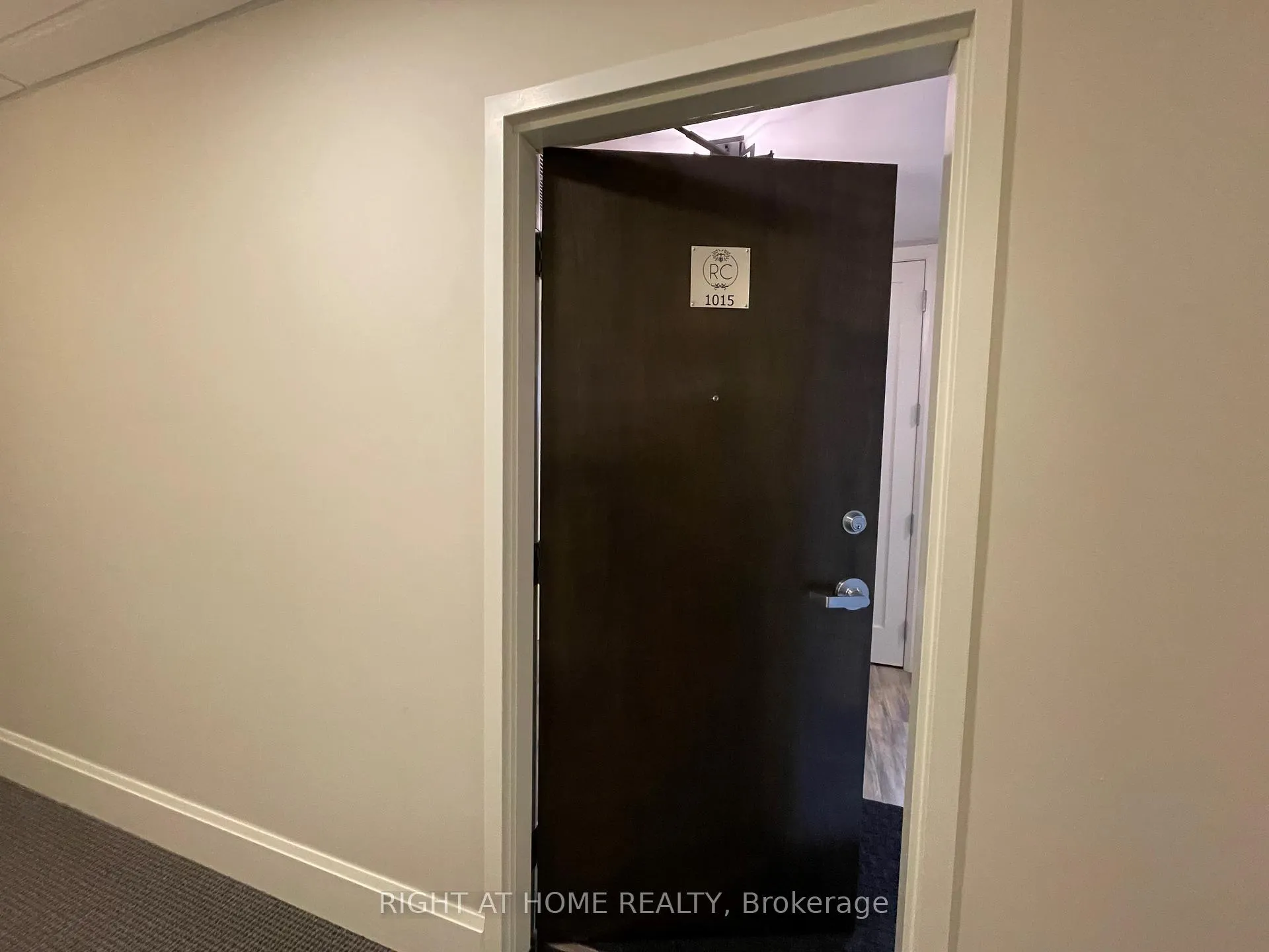 Photo 7 of Unit 1015, 118 King Street E, Hamilton, Beasley — HOMEH