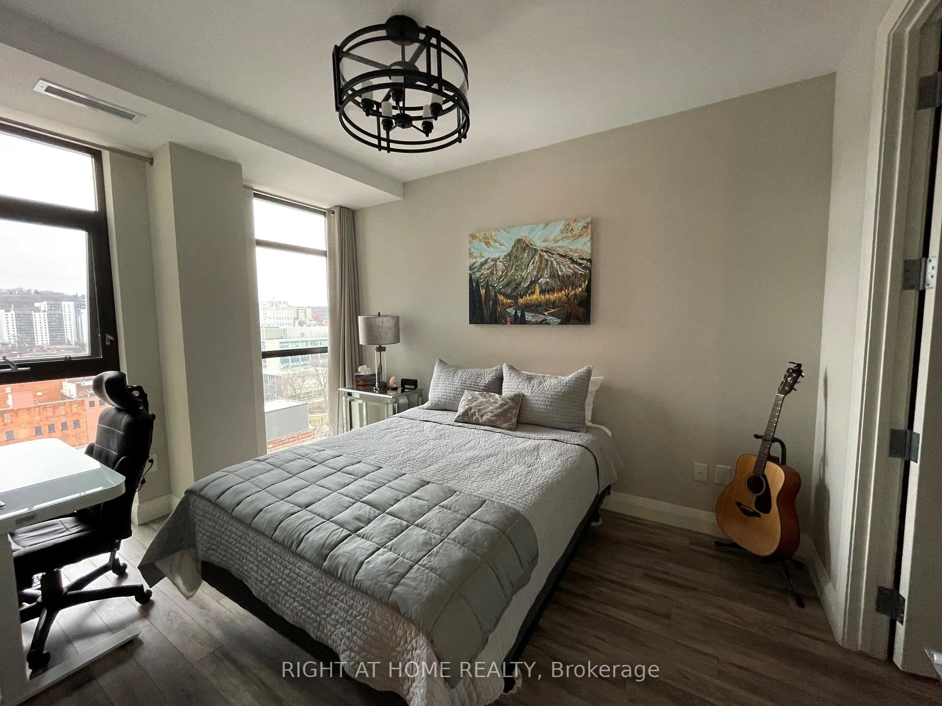Photo 18 of Unit 1015, 118 King Street E, Hamilton, Beasley — HOMEH