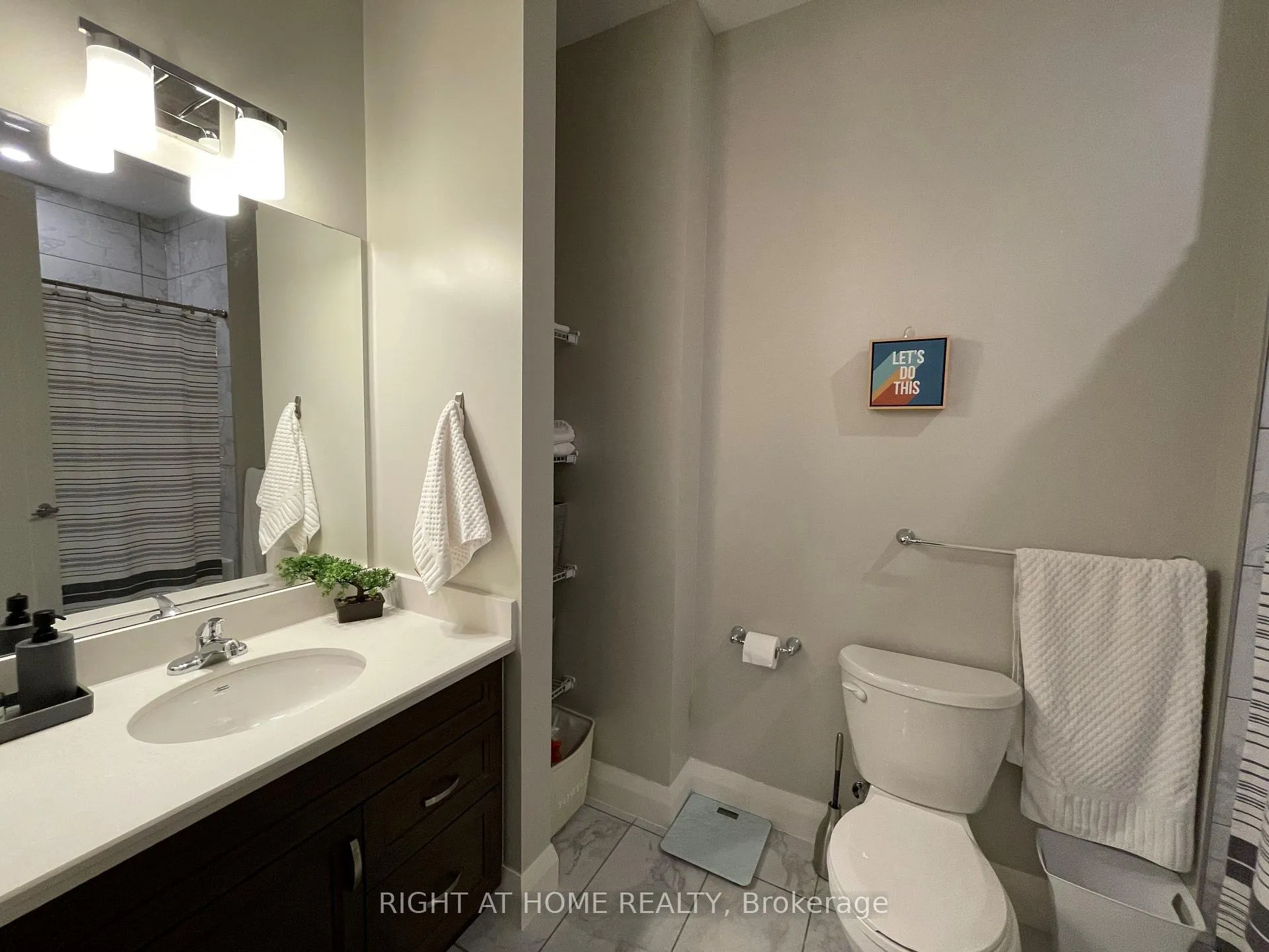 Photo 22 of Unit 1015, 118 King Street E, Hamilton, Beasley — HOMEH