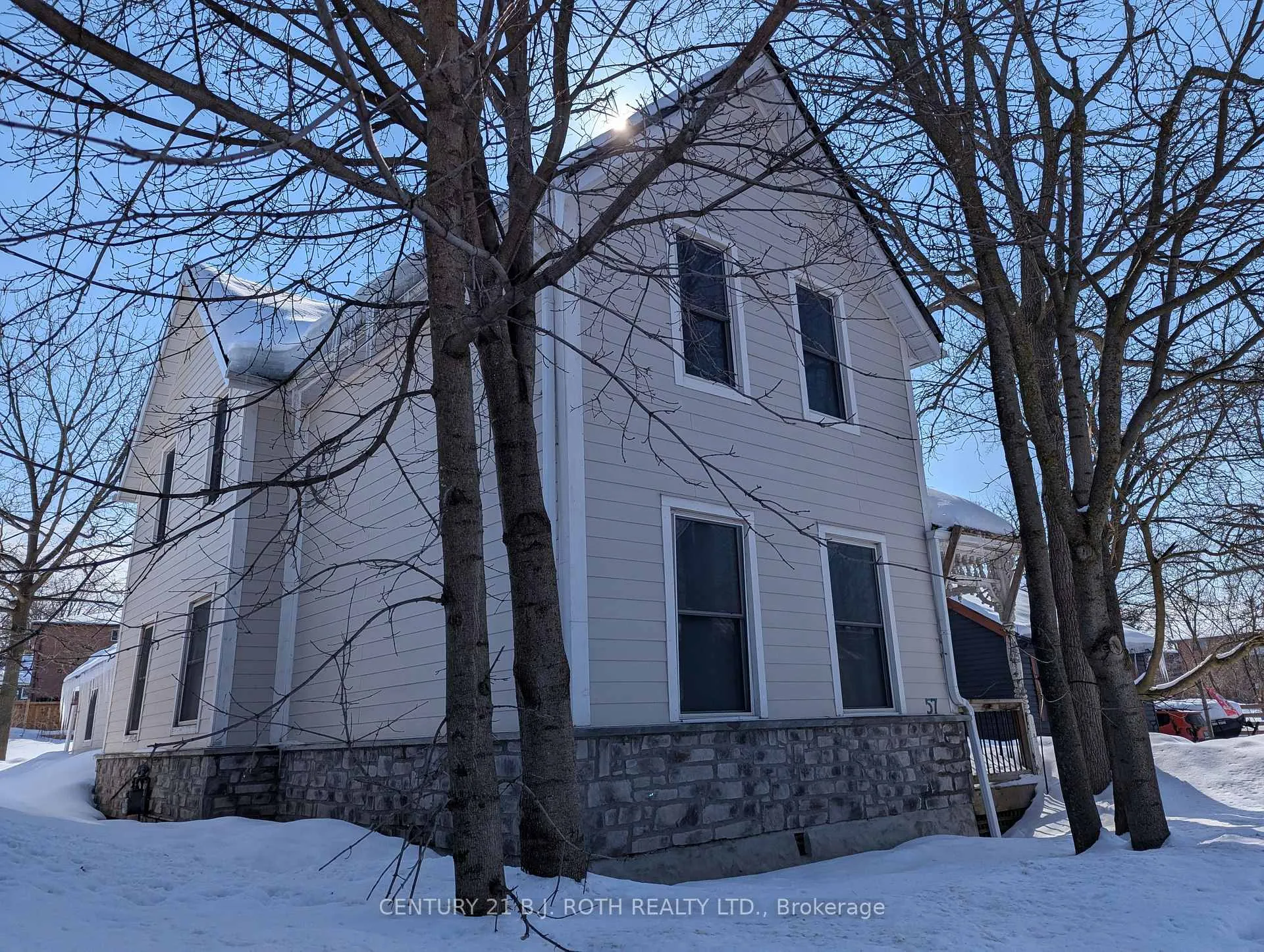 Photo 3 of 57 Penetang Street, Barrie, Codrington — HOMEH