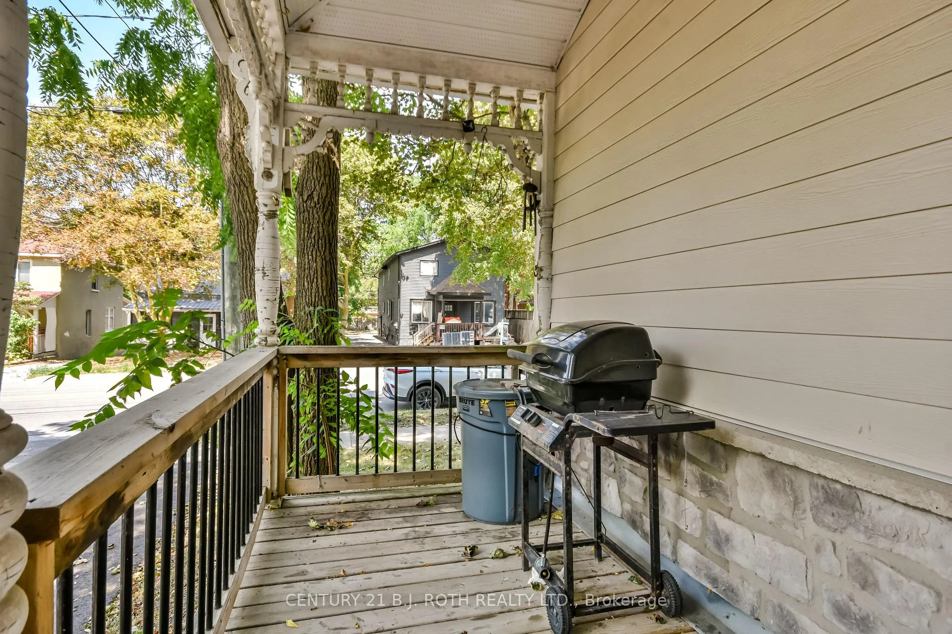 Photo 6 of 57 Penetang Street, Barrie, Codrington — HOMEH