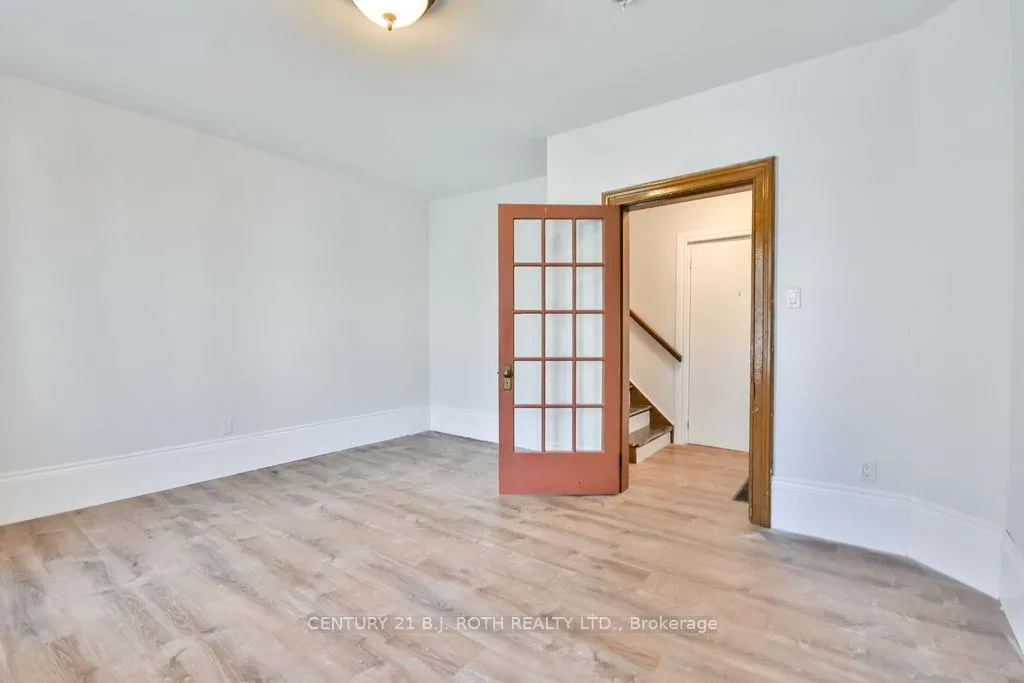 Photo 11 of 57 Penetang Street, Barrie, Codrington — HOMEH