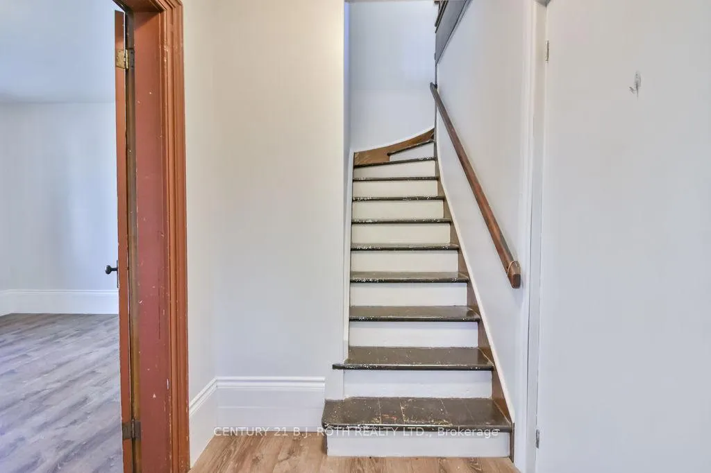 Photo 12 of 57 Penetang Street, Barrie, Codrington — HOMEH