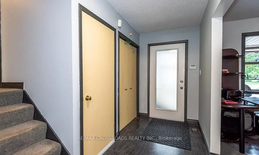 Photo 4 of 9910 Morning Glory Road, Georgina, Pefferlaw — HOMEH