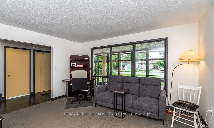 Photo 5 of 9910 Morning Glory Road, Georgina, Pefferlaw — HOMEH